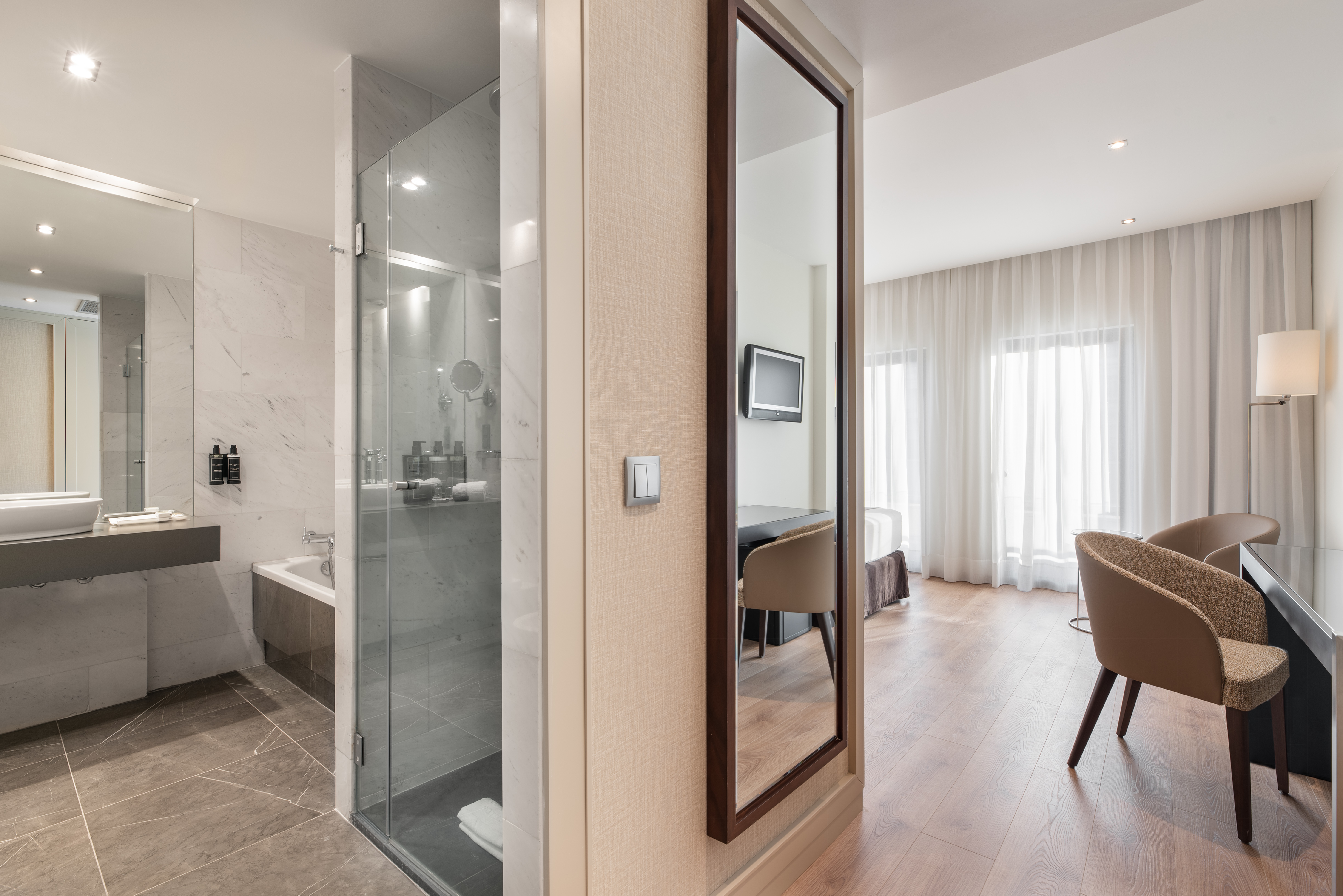 Double or Twin Deluxe