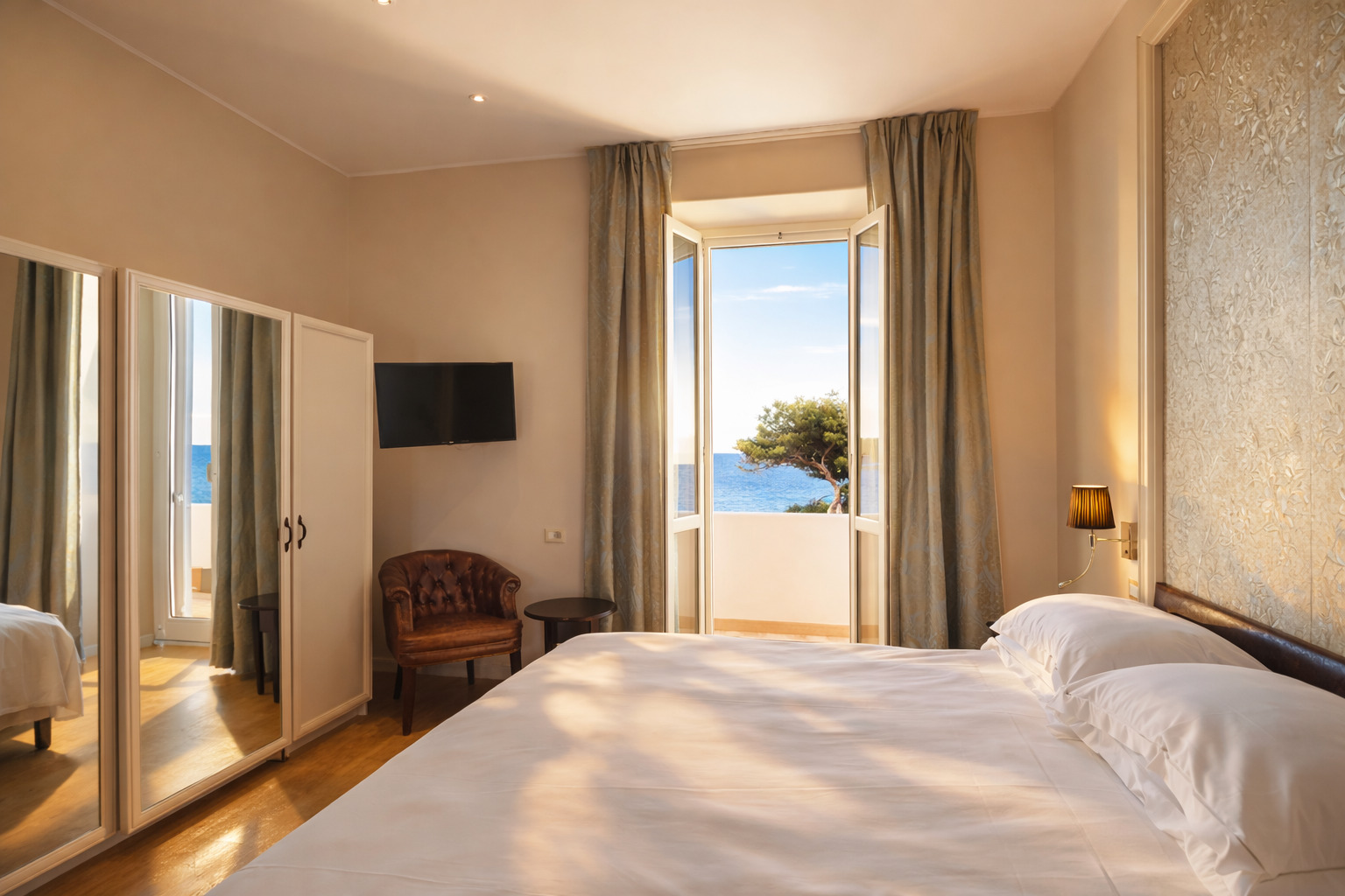 Double Deluxe Sea View with Balcony