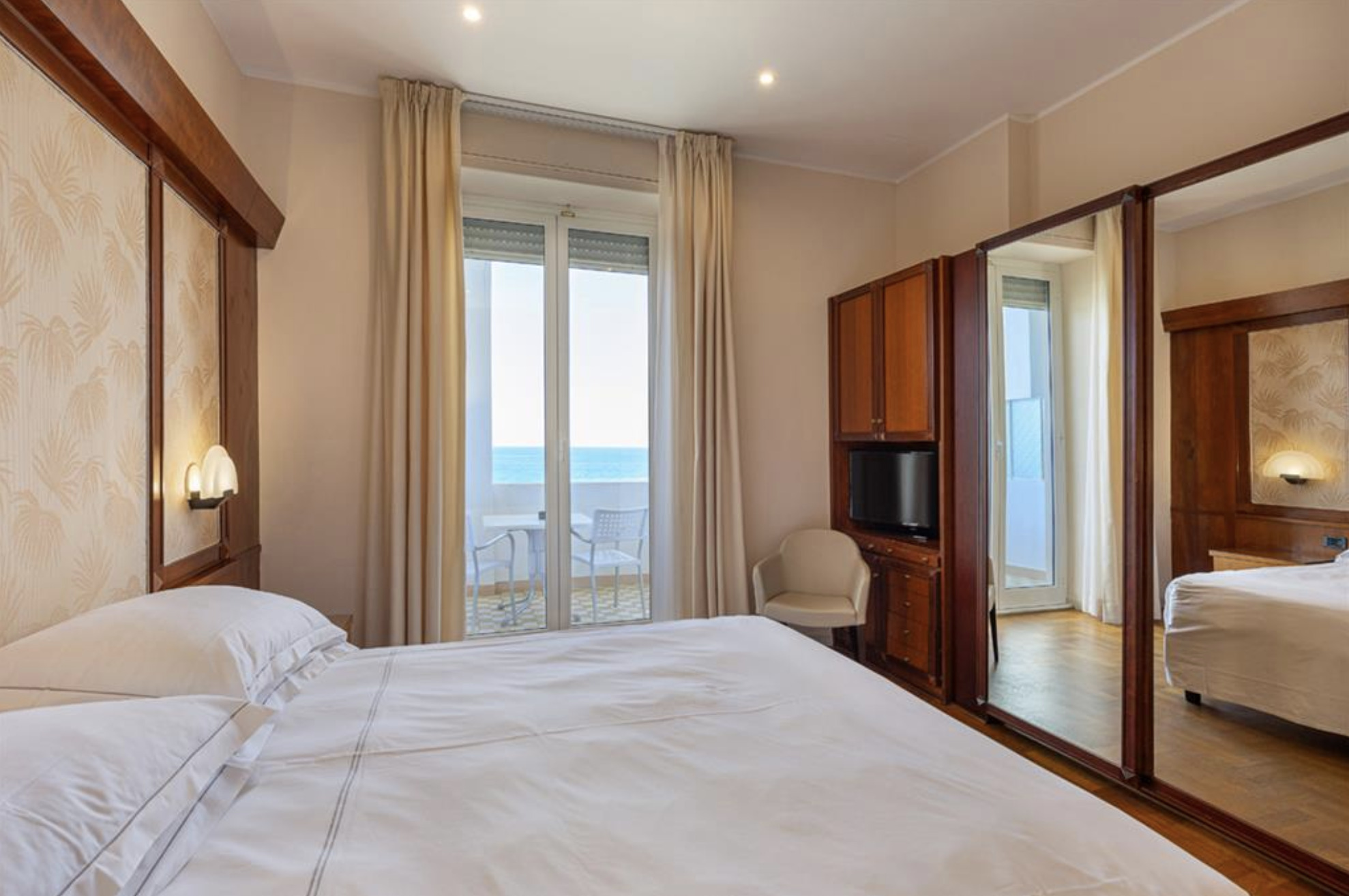 Double Deluxe Sea View with Balcony