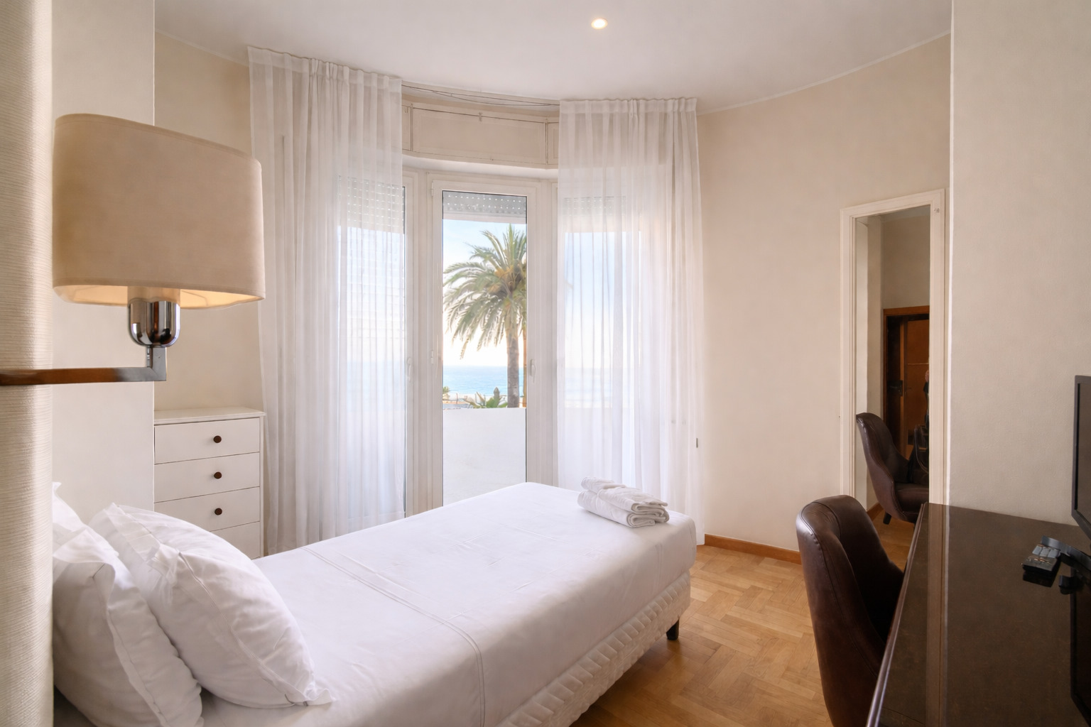 Family Room Sea Front