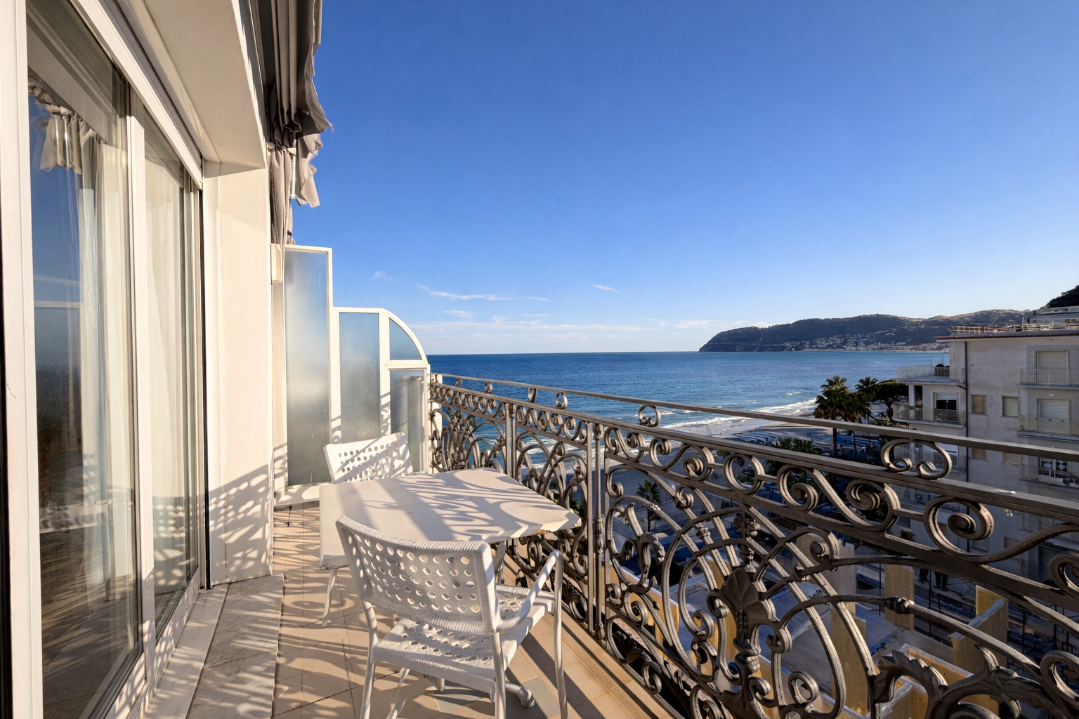 Junior Suite Side Sea View with Balcony