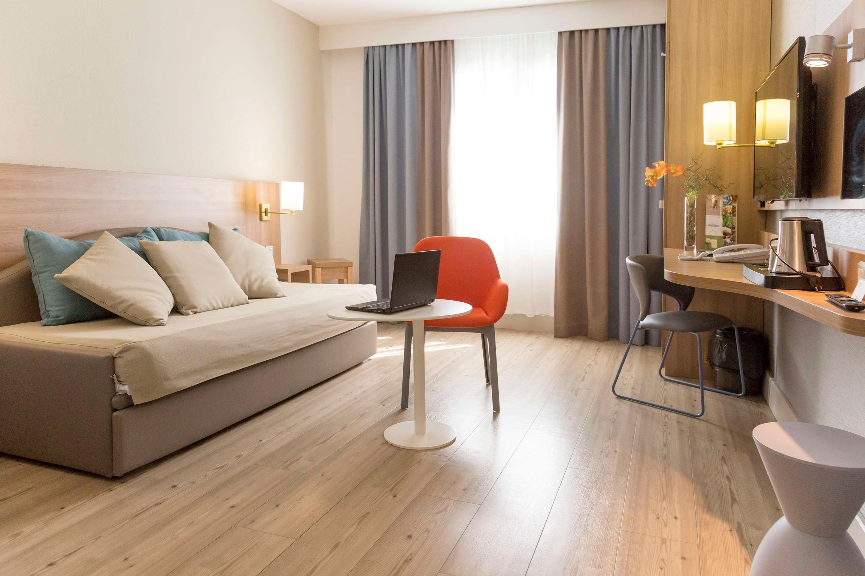 Family Room King Size Bed