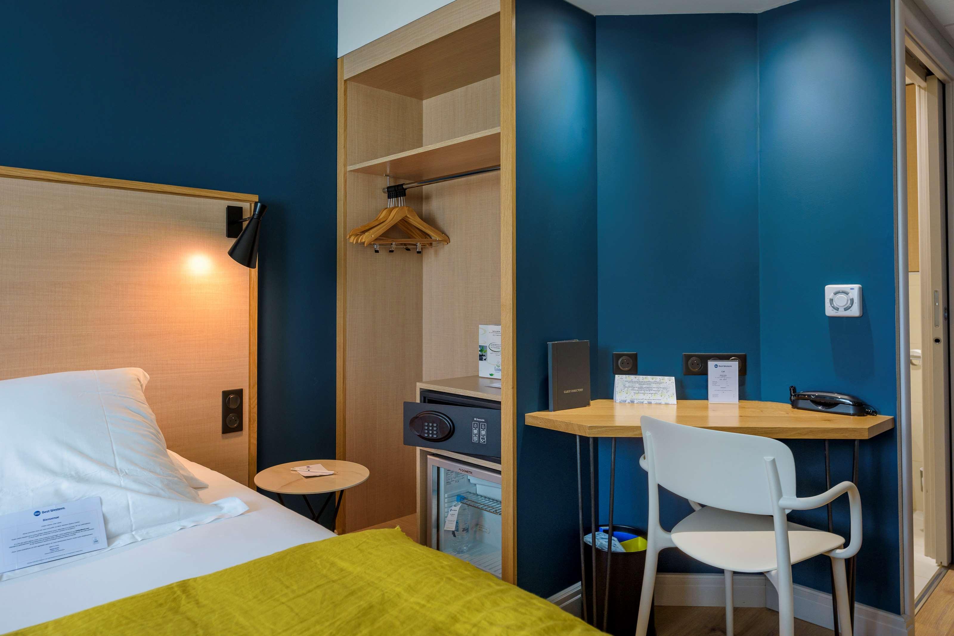 Family Room Connecting Room