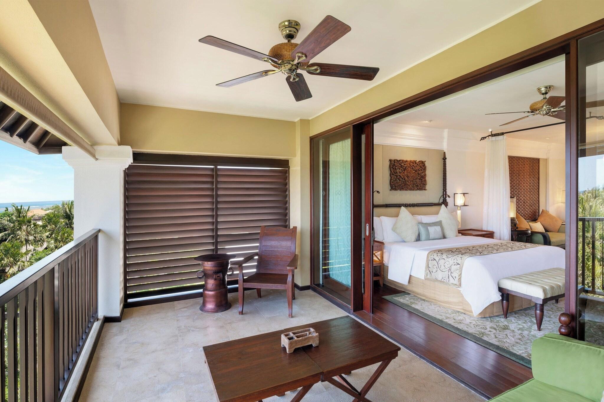 Suite Ocean View King Bed