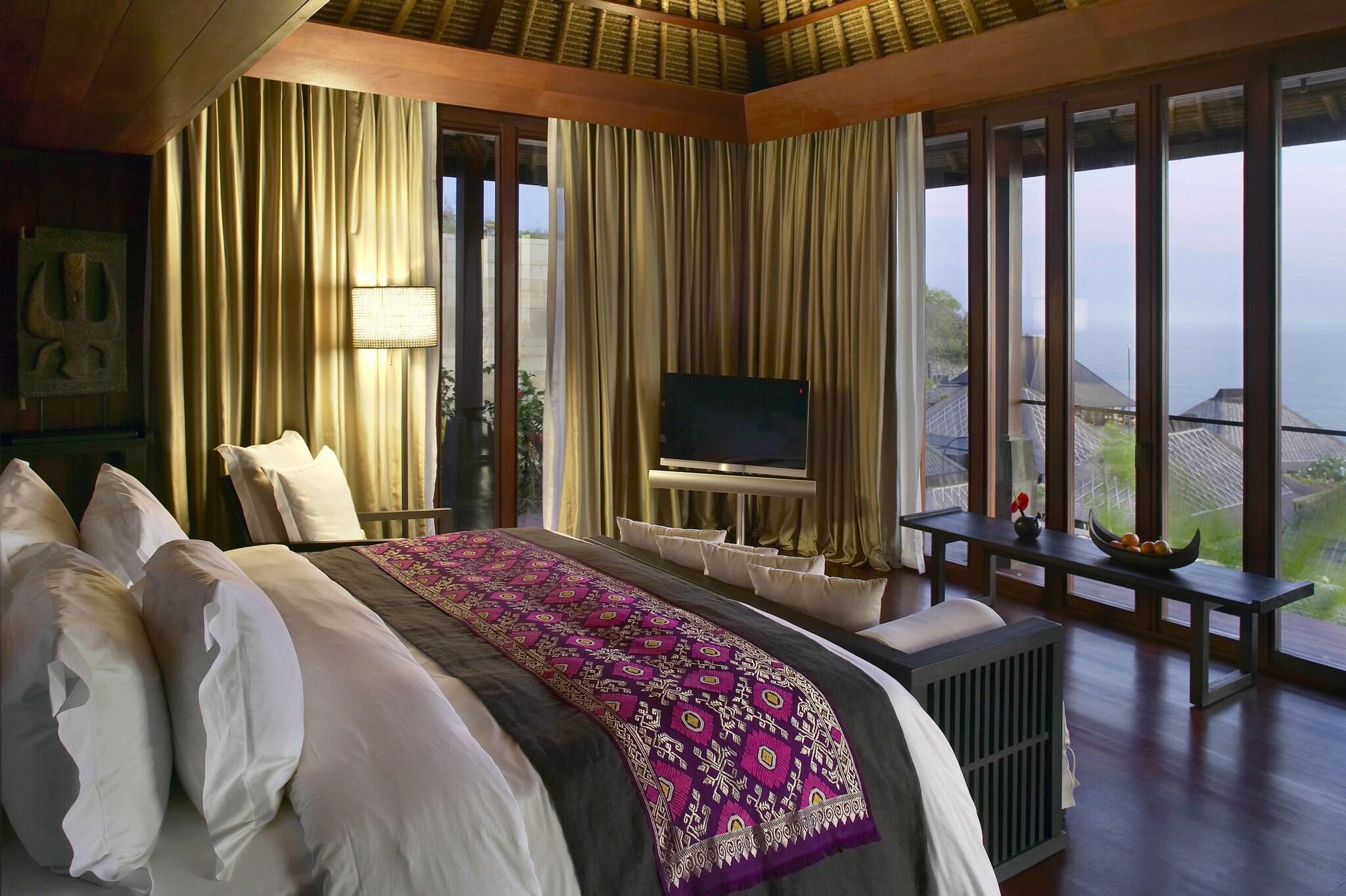 Villa Ocean View King Bed