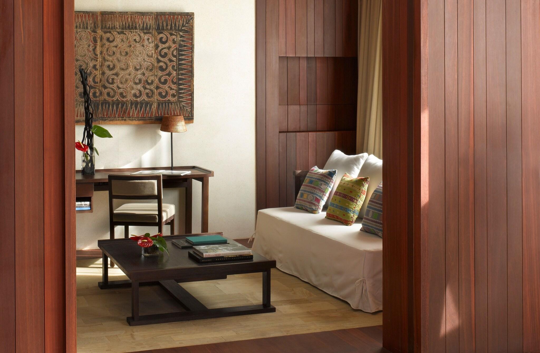 Room Five Bedrooms with Private Pool