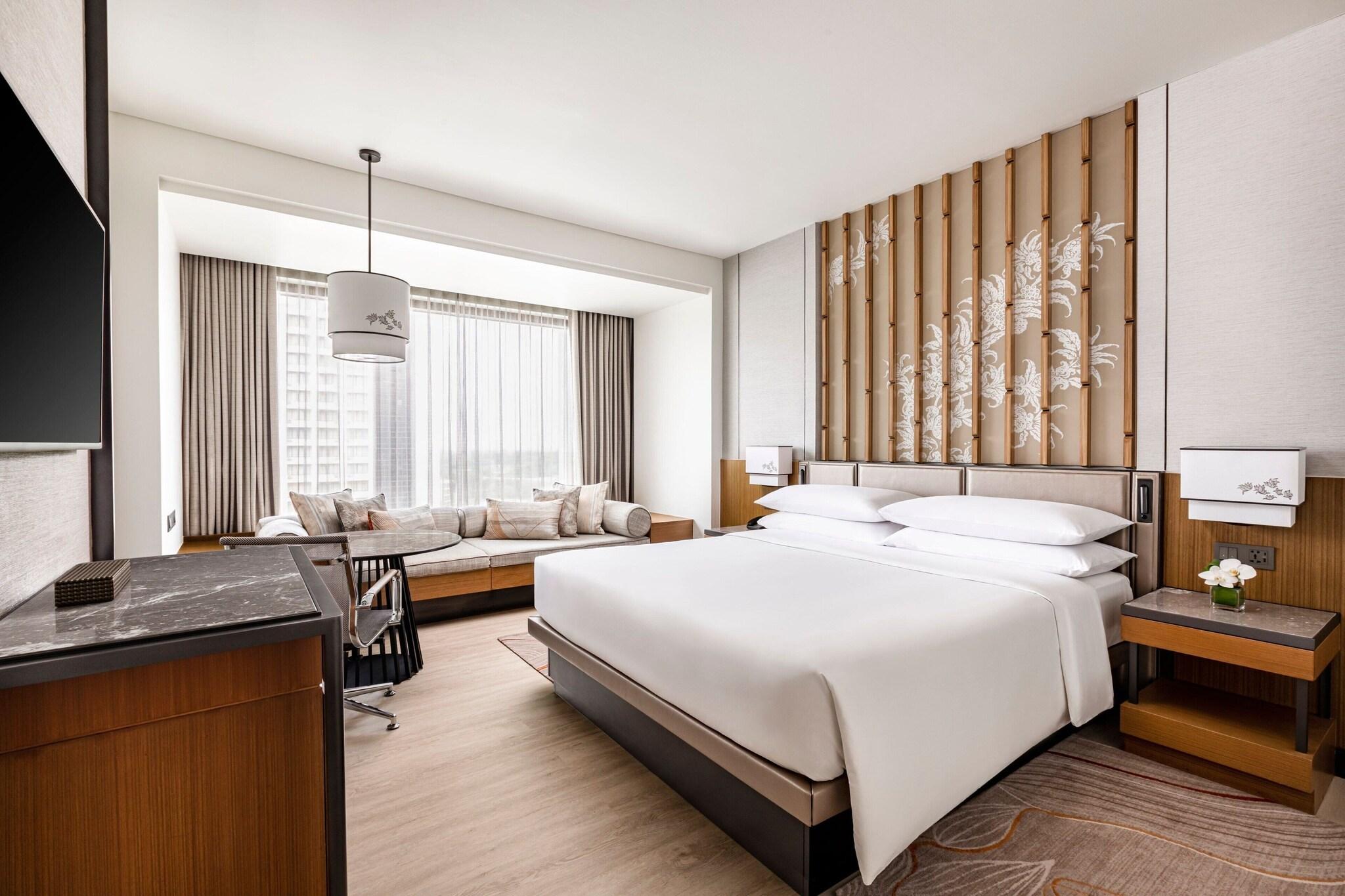 Double King Size Bed