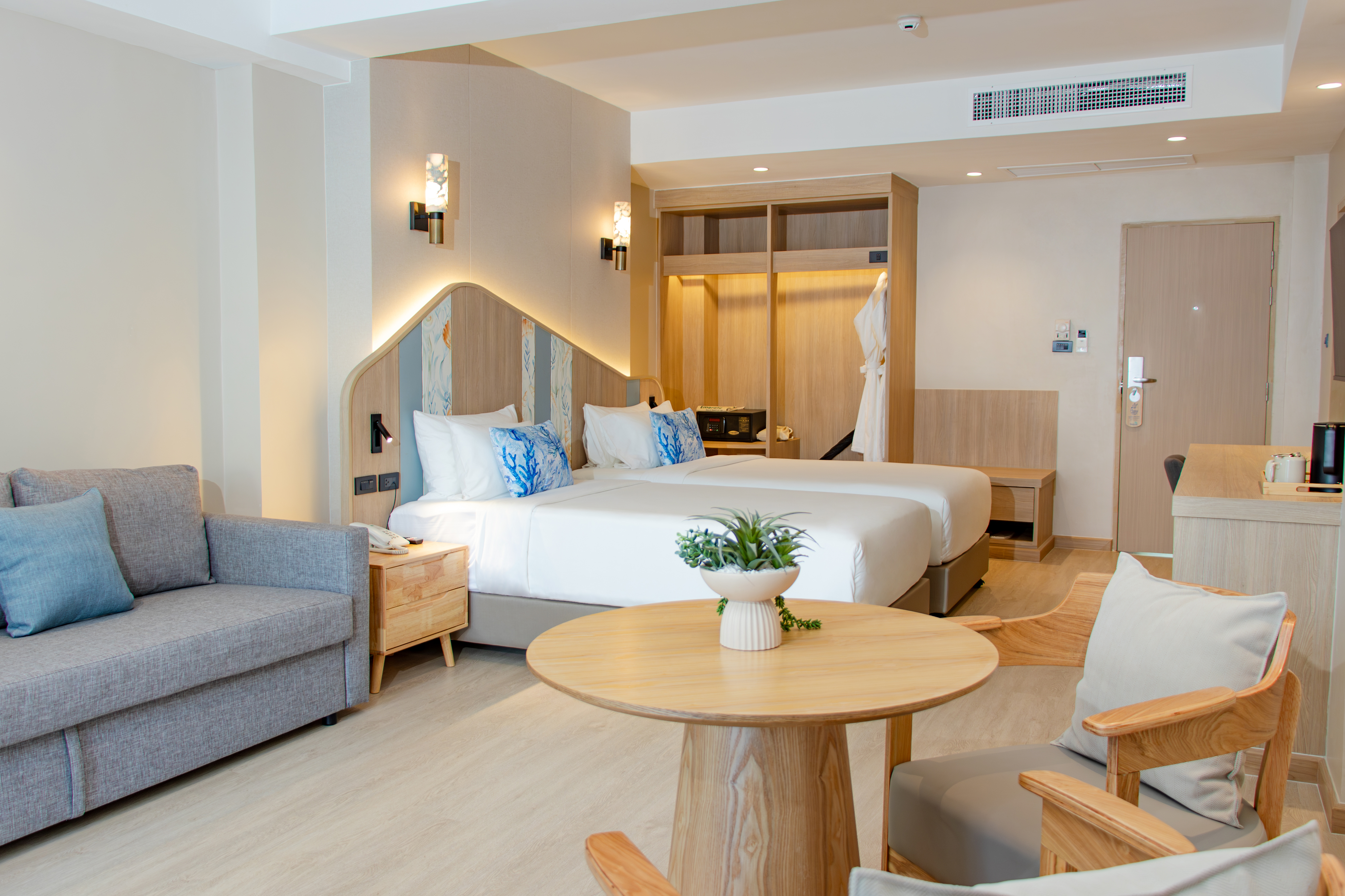 Double or Twin Deluxe