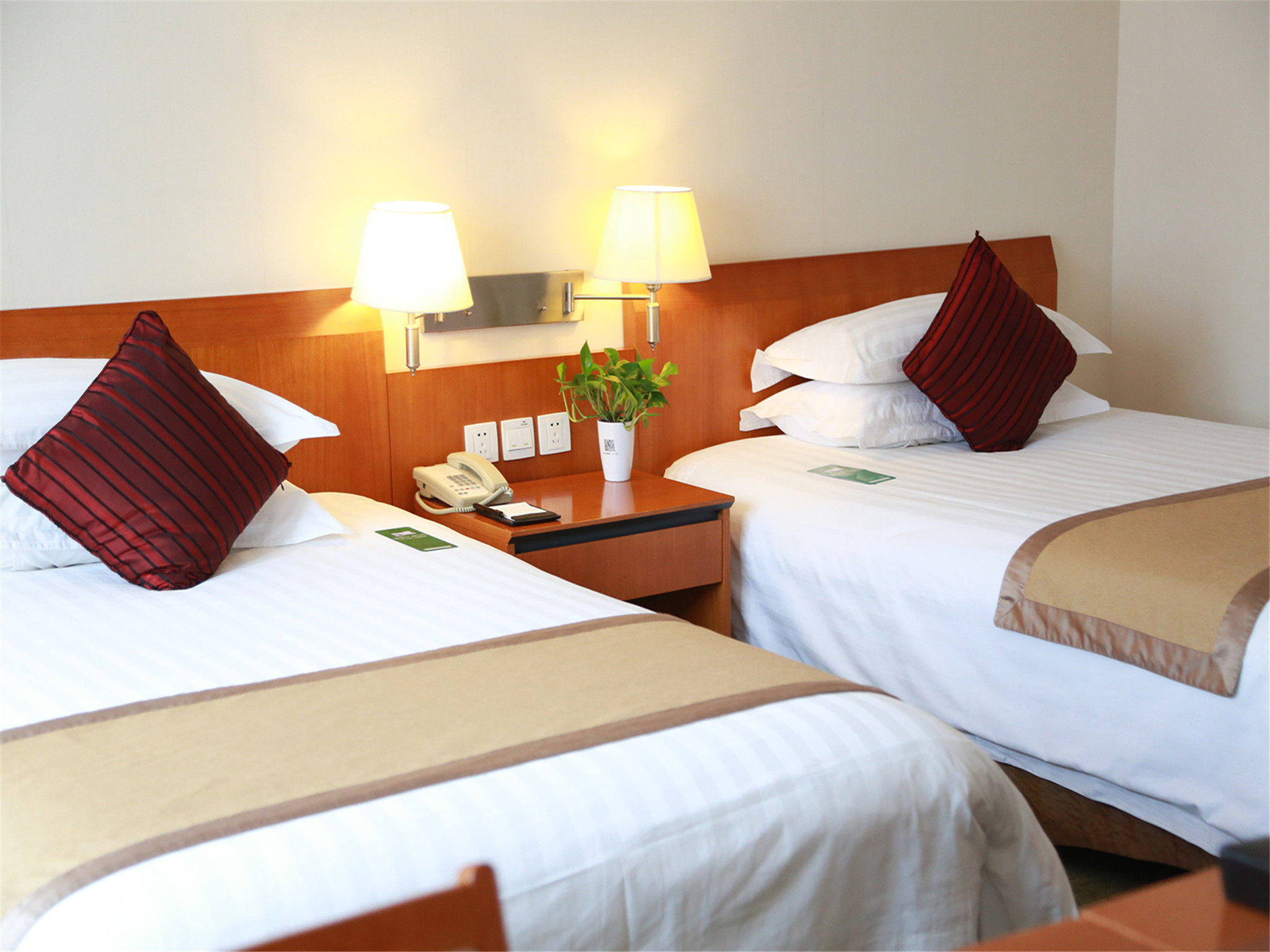 Double or Twin Deluxe