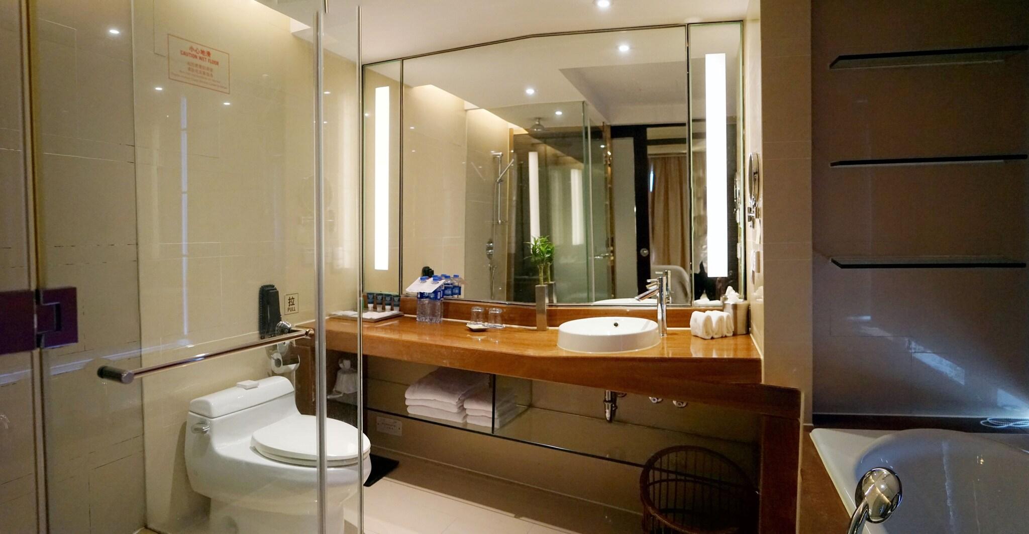 Double City View King Bed