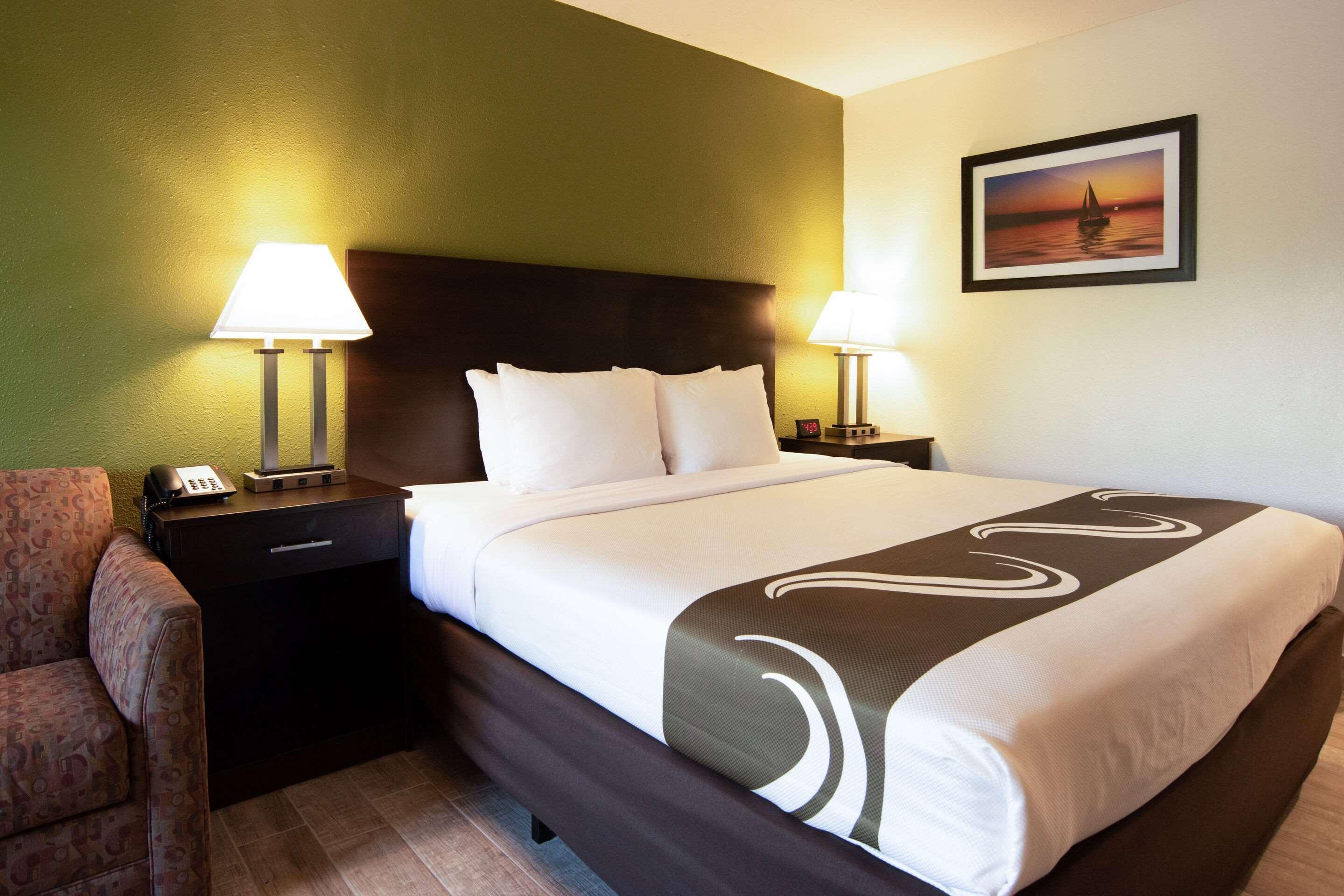 Double King Bed Non Smoking