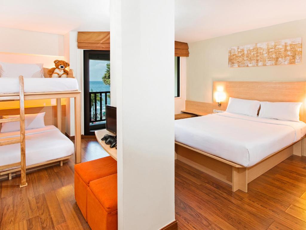 Family Room Queen Size Bed