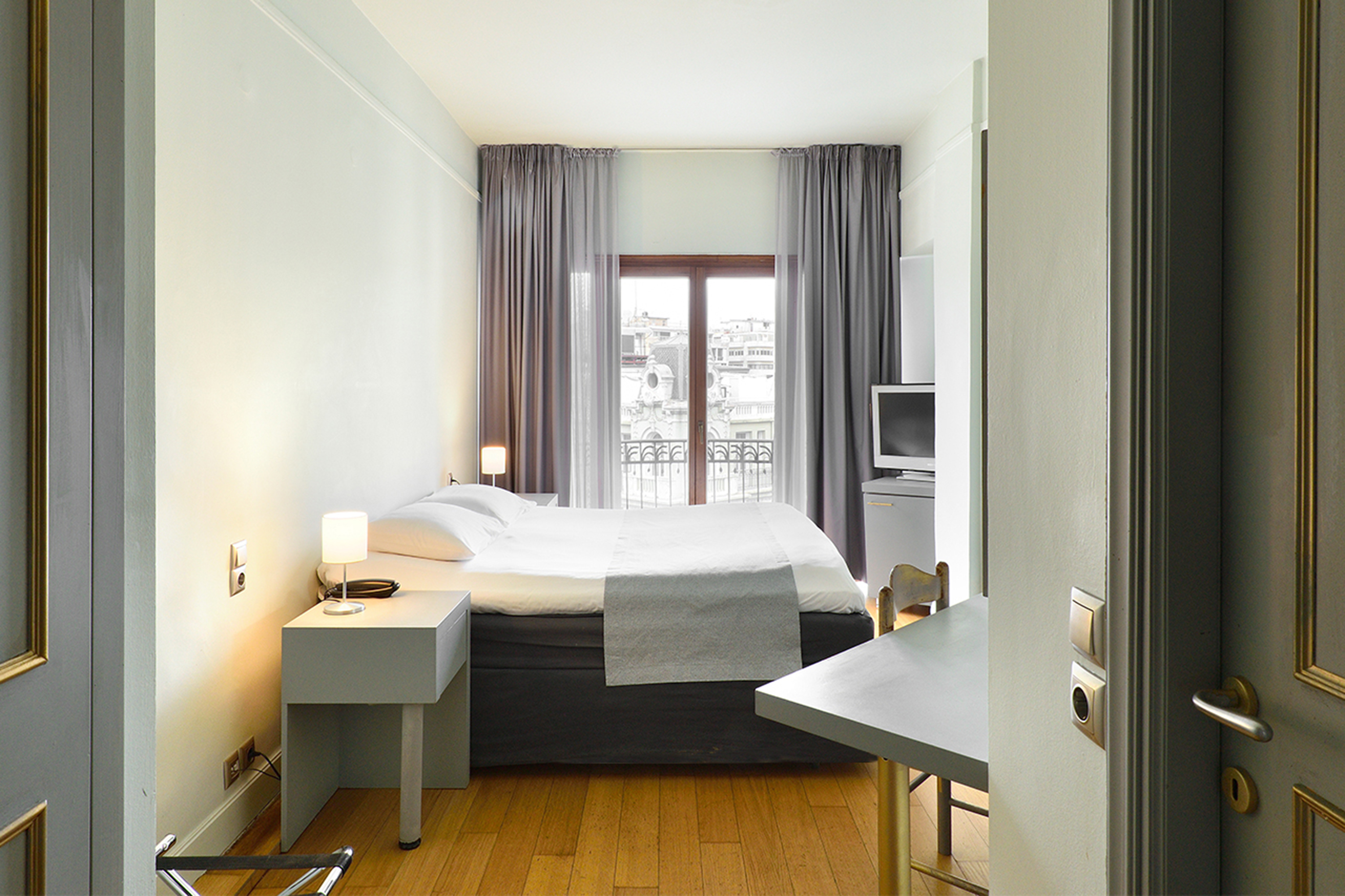 Double or Twin Standard