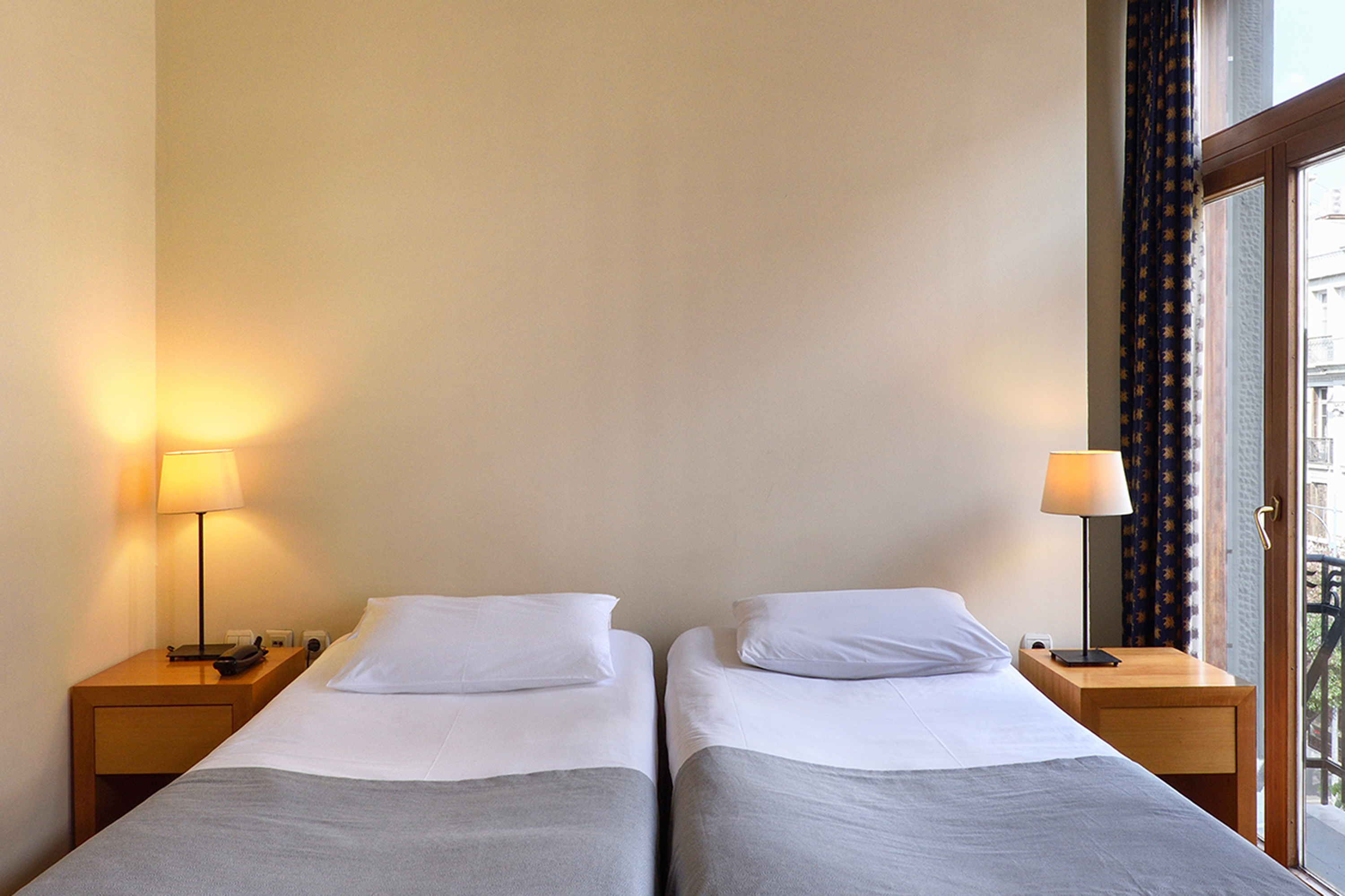 Double or Twin Standard