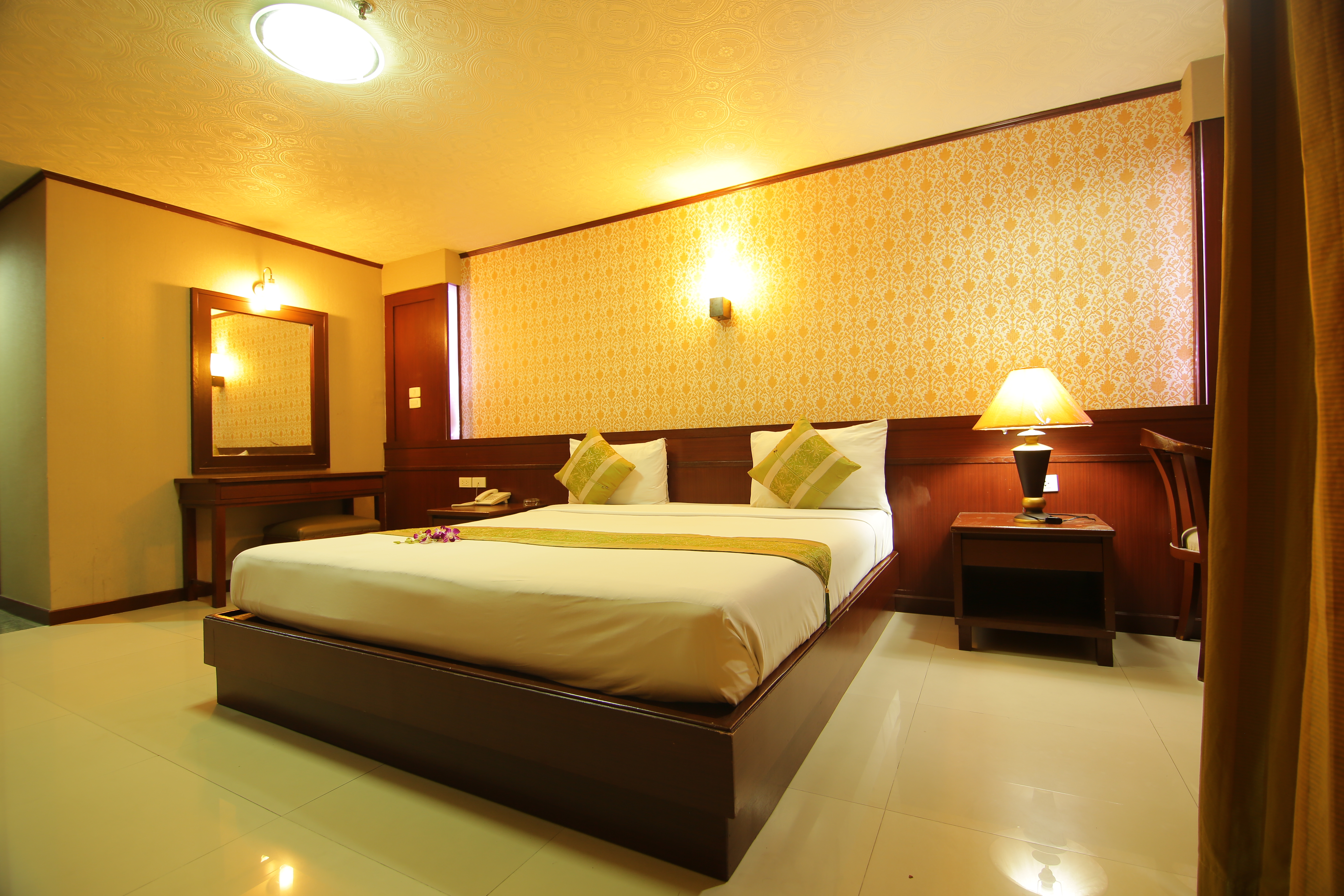 Double or Twin Standard