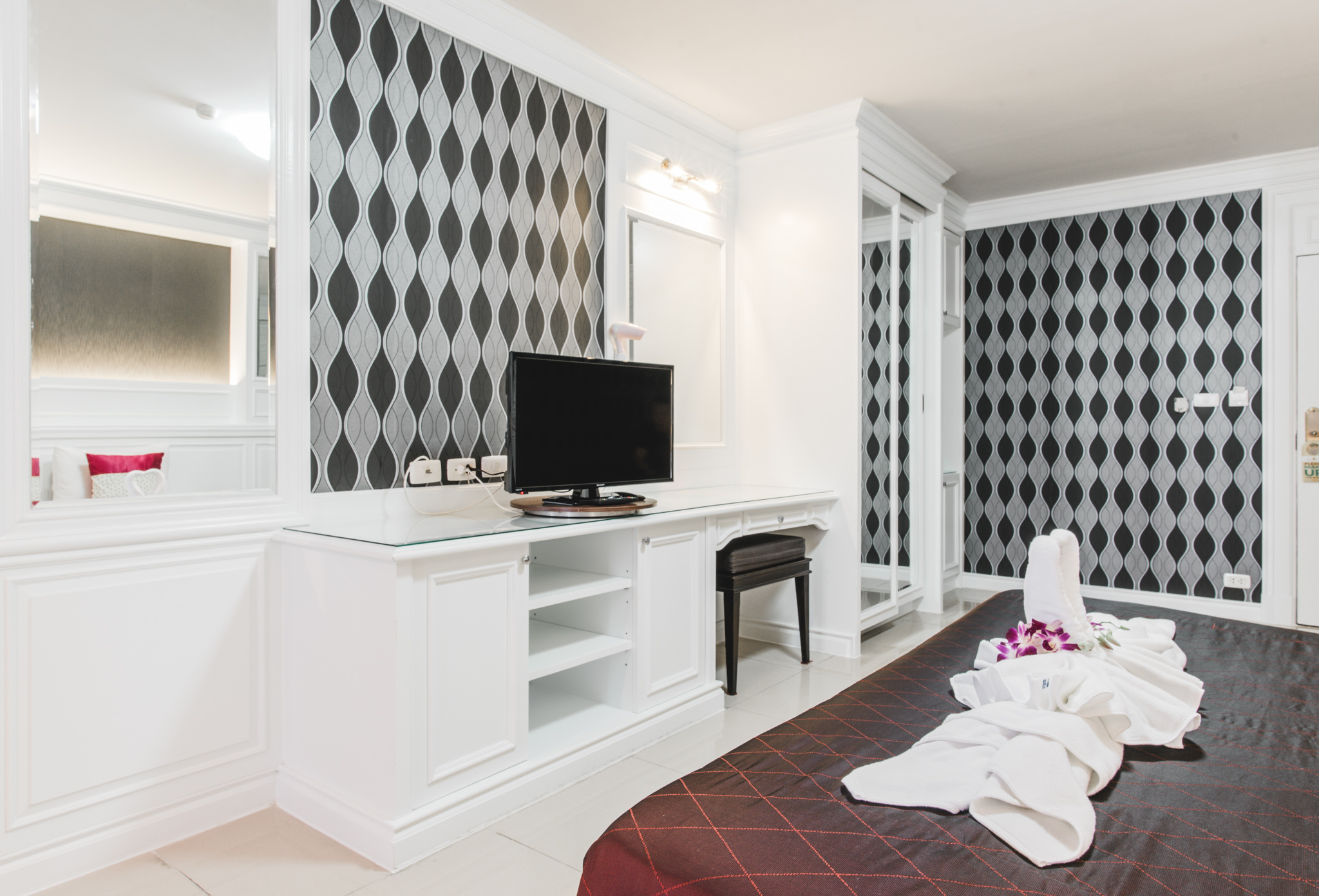 Double or Twin Deluxe