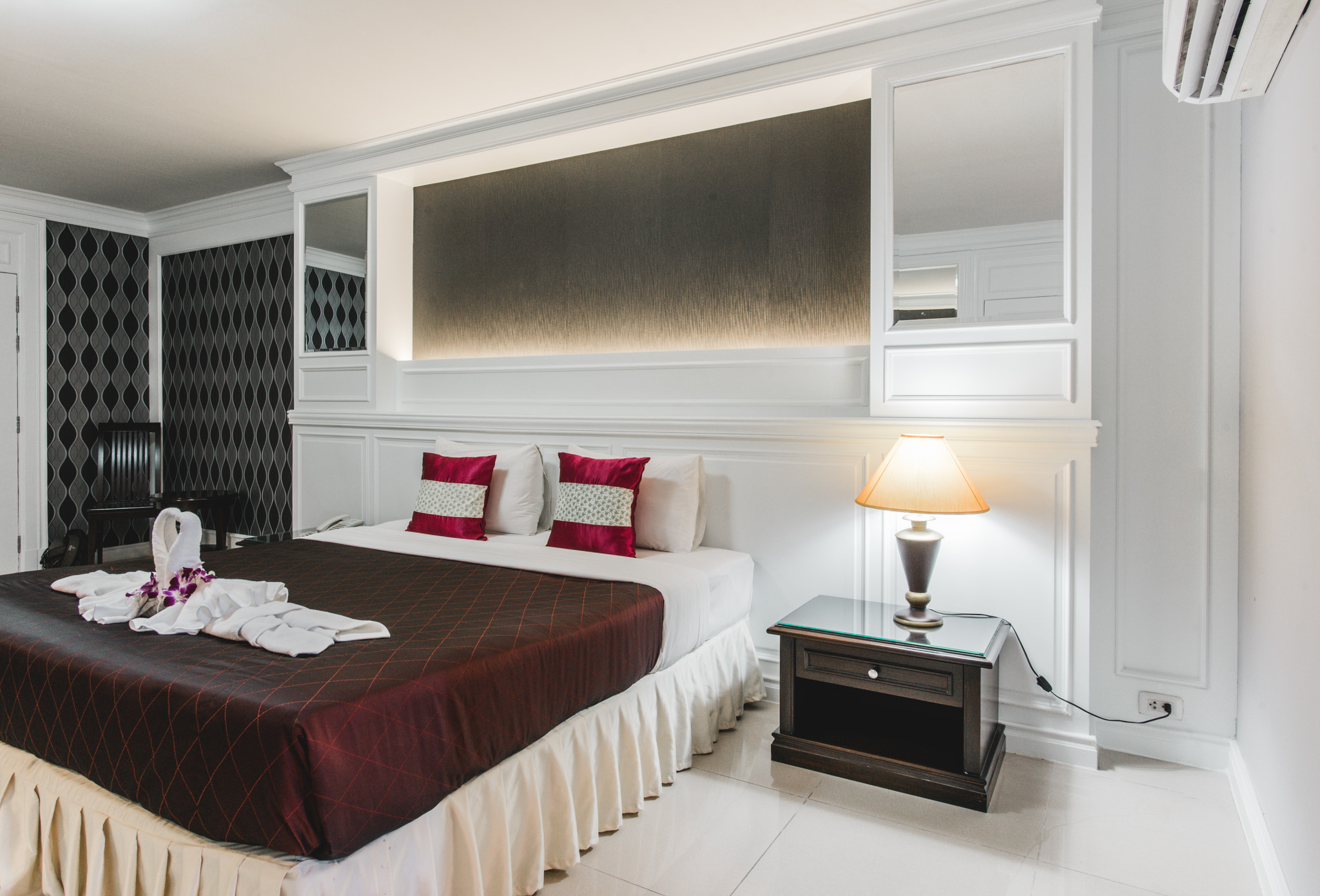 Double or Twin Deluxe