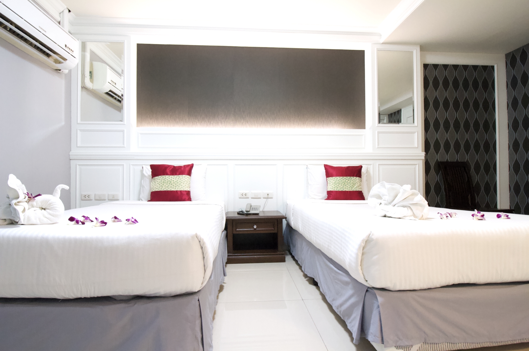 Double or Twin Deluxe