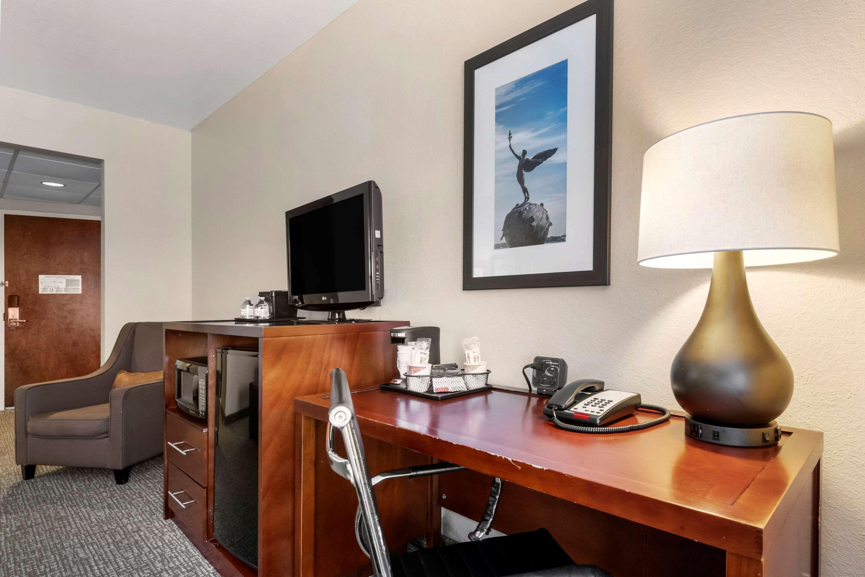 Suite Two Queen Beds