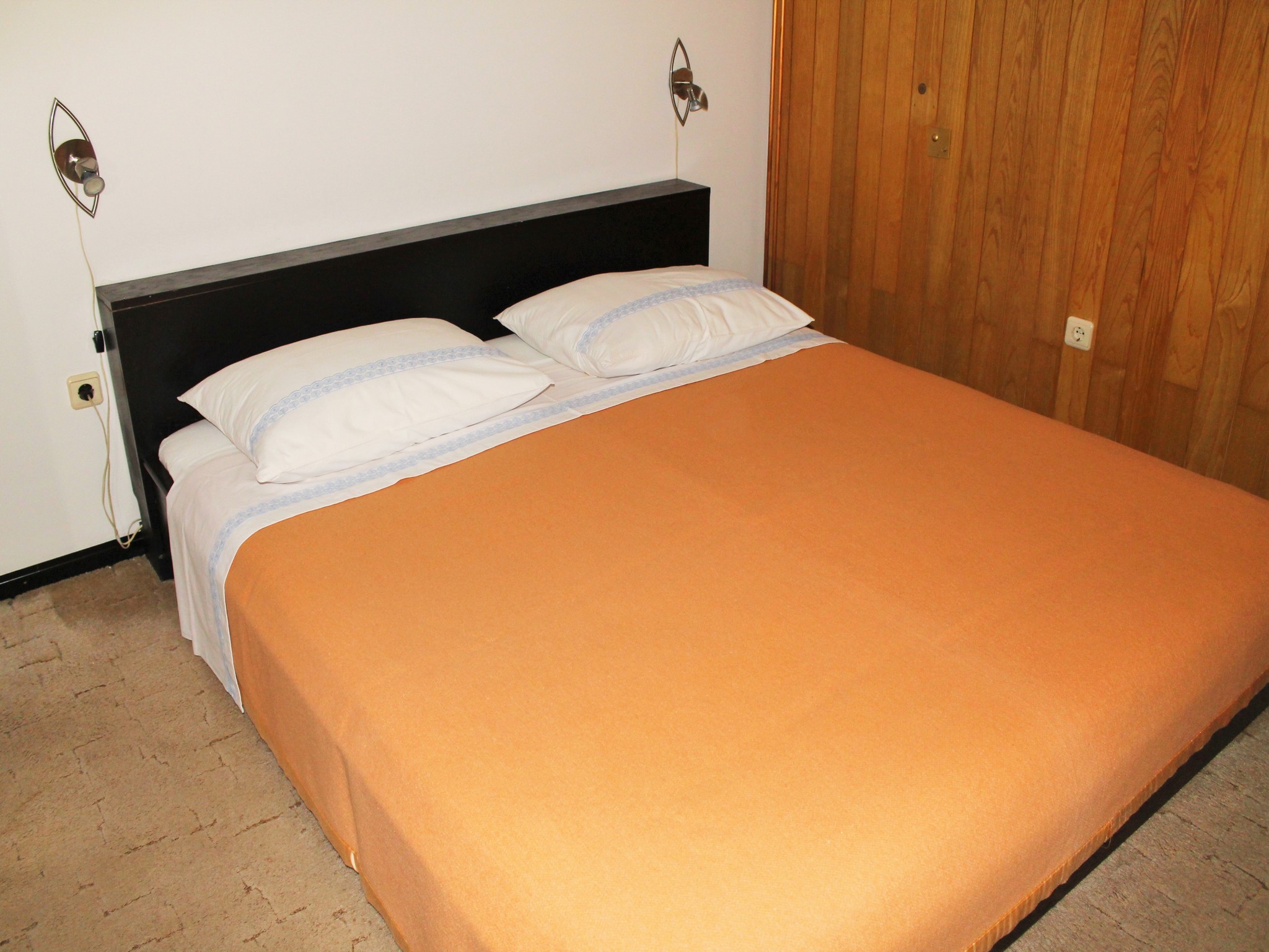 Apartment Capacity 6 Two Bedrooms