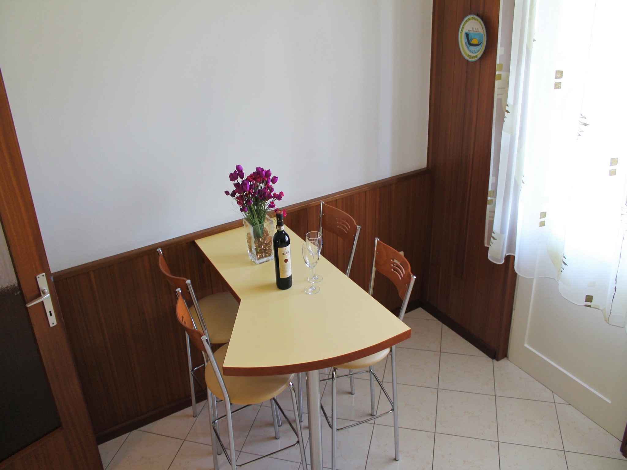 Apartment Capacity 6 Two Bedrooms