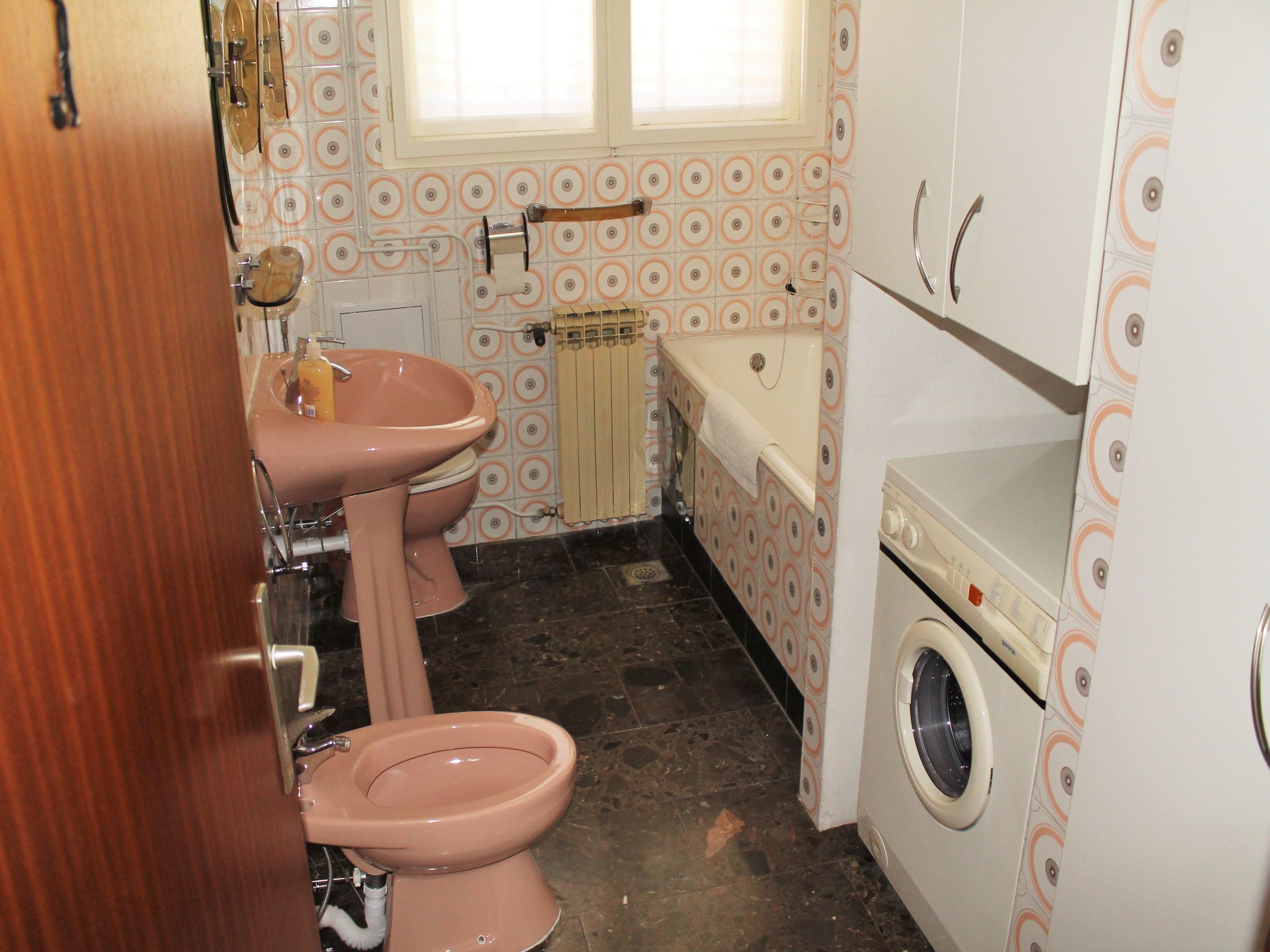 Apartment Capacity 6 Two Bedrooms