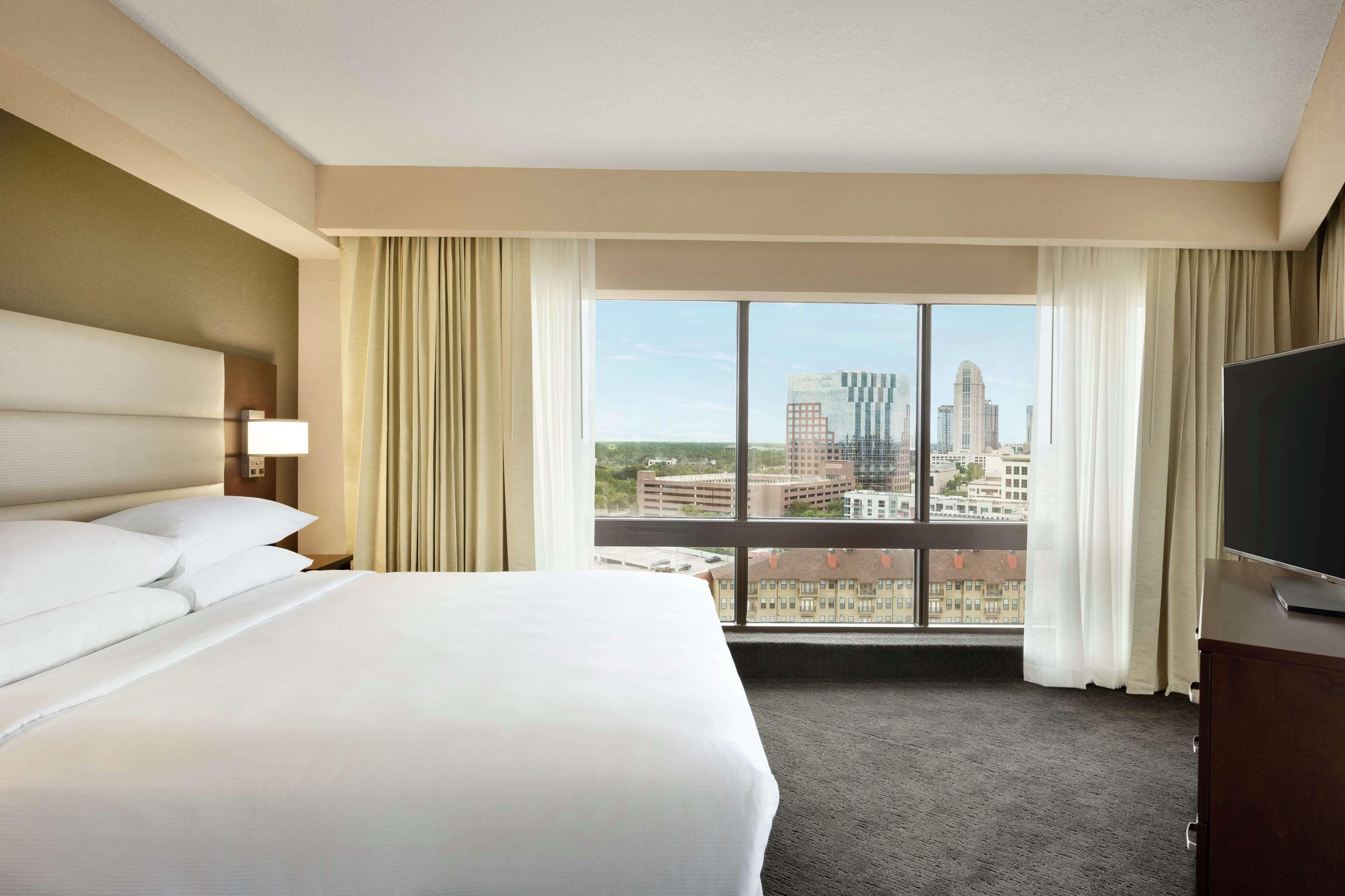 Junior Suite King Bed Non Smoking