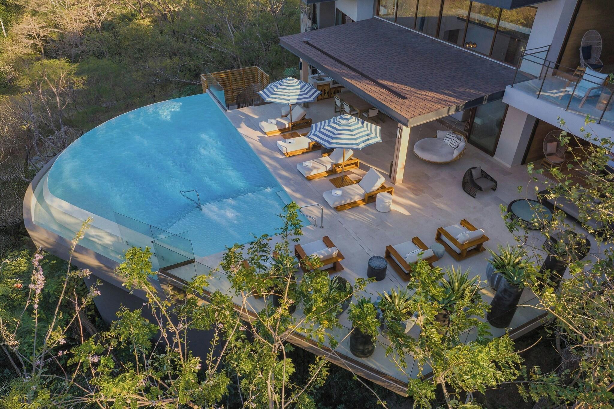 Room Four Bedrooms with Private Pool