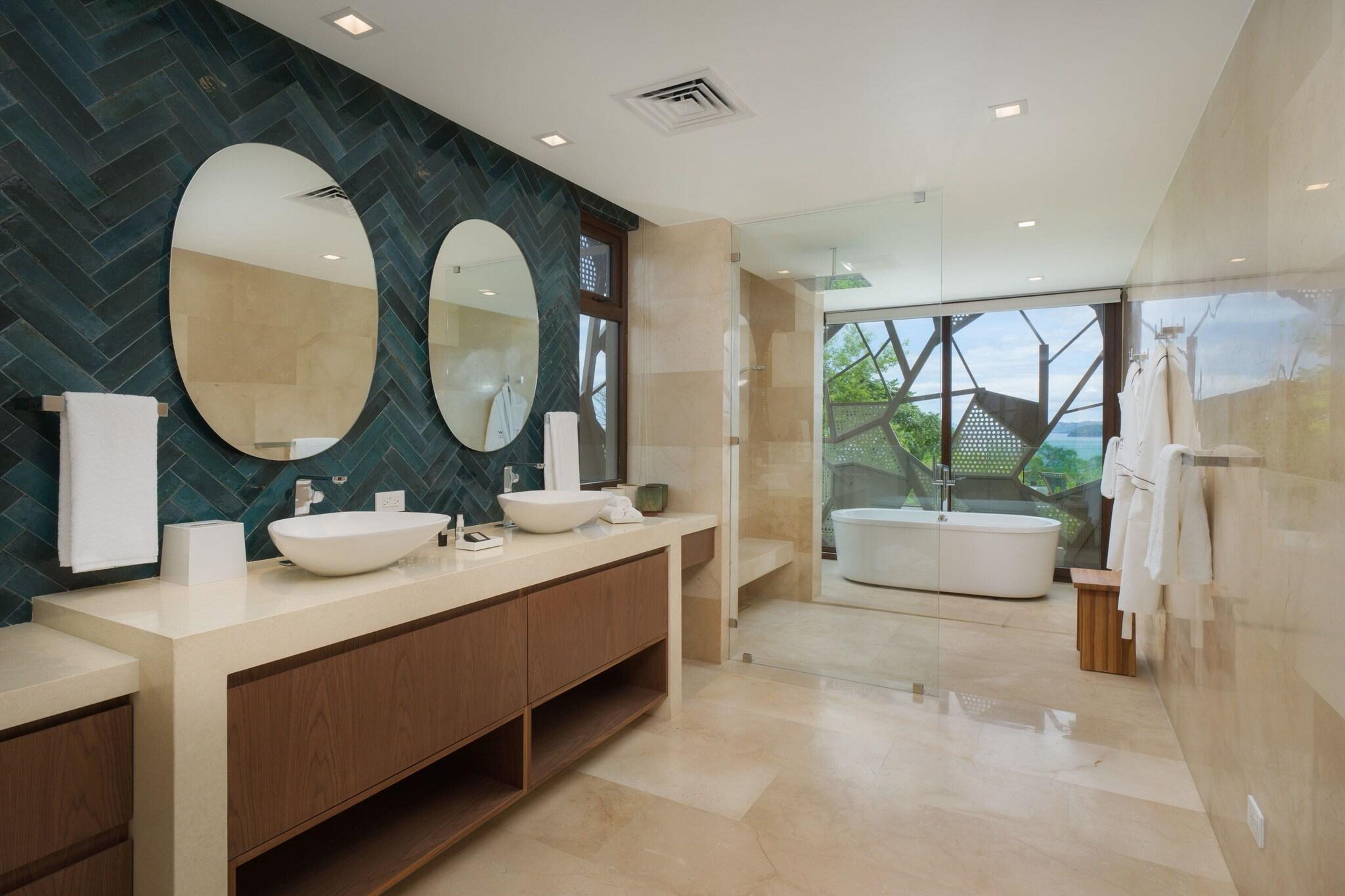 Room Five Bedrooms with Private Pool