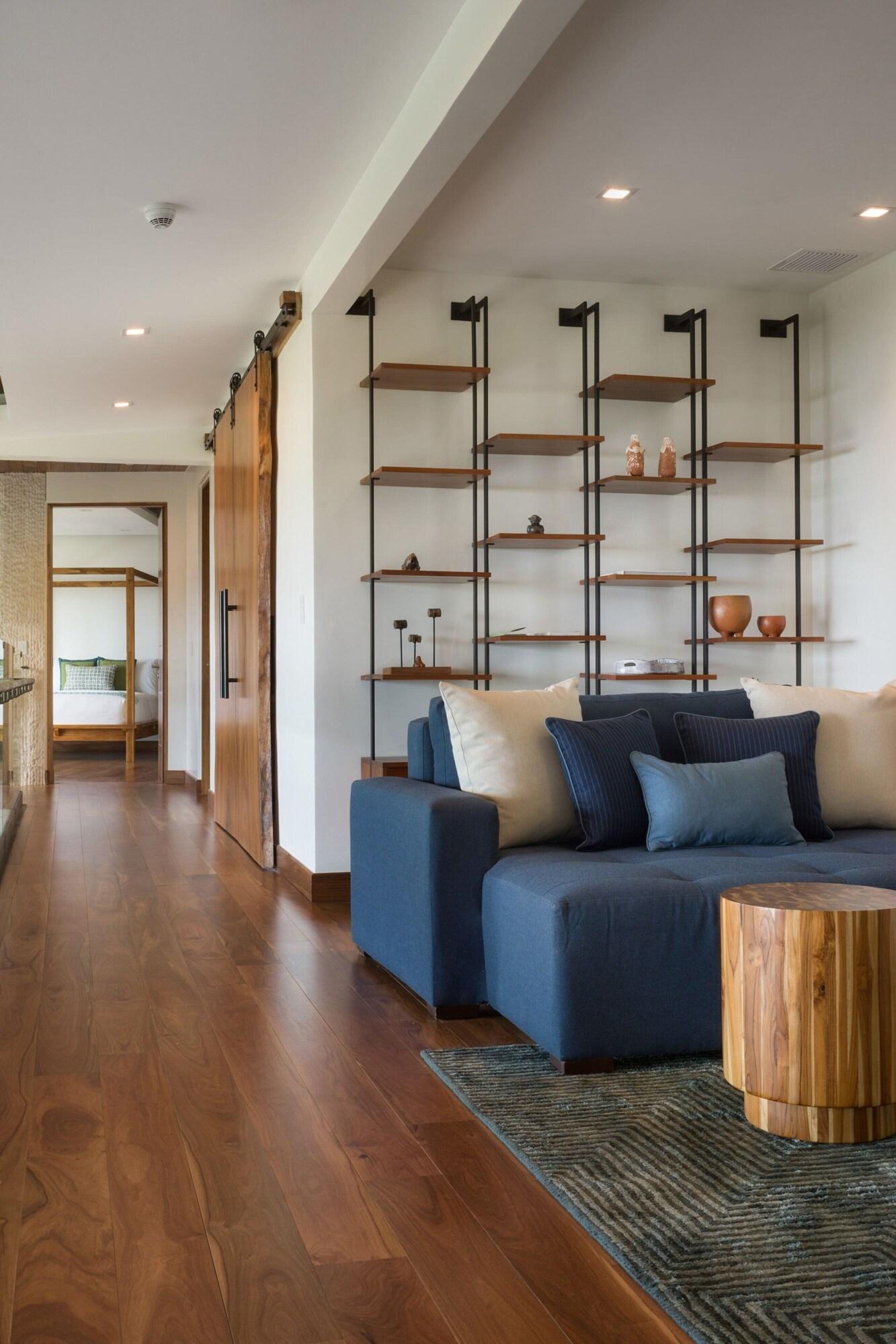 Room Five Bedrooms with Private Pool