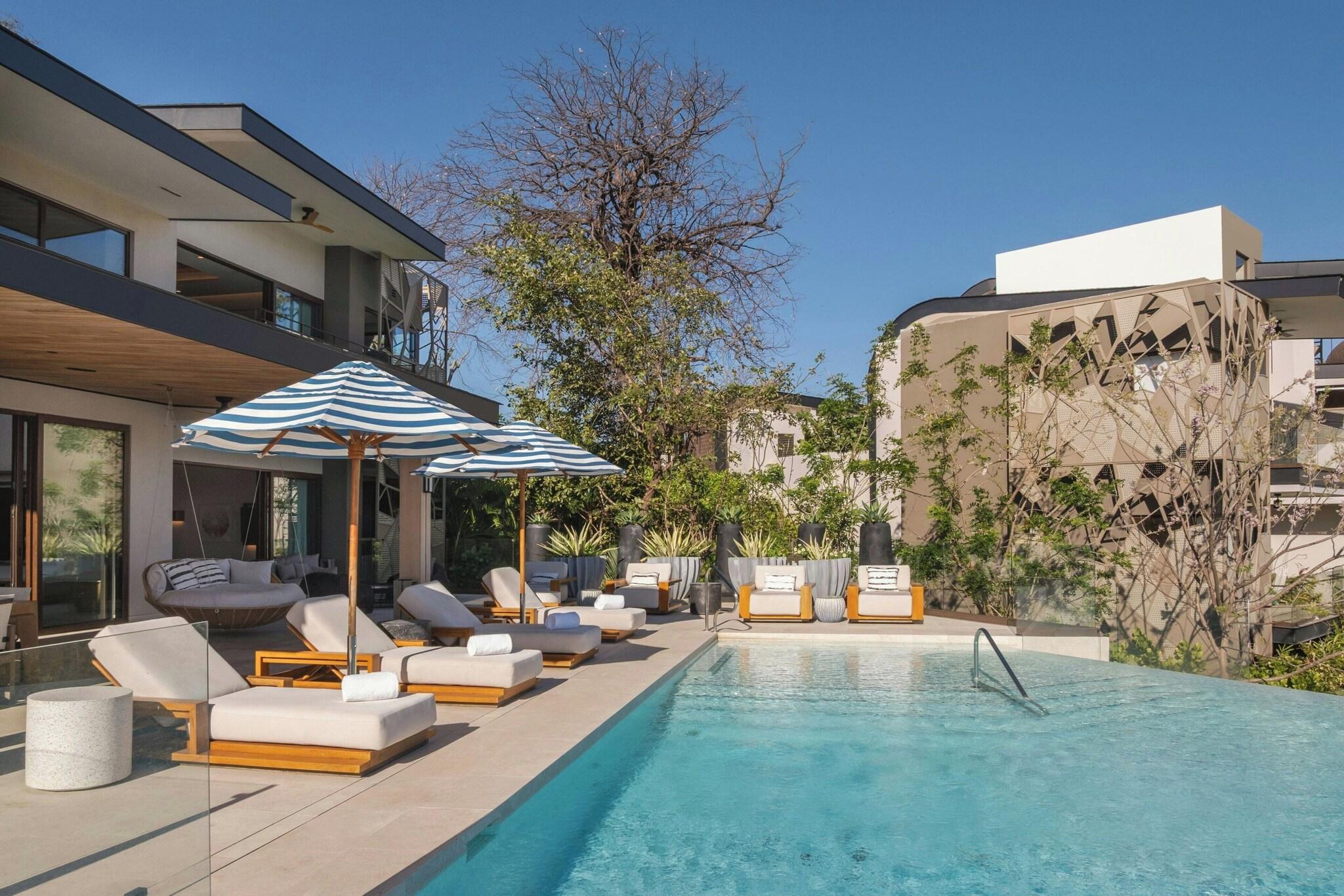 Room Four Bedrooms with Private Pool