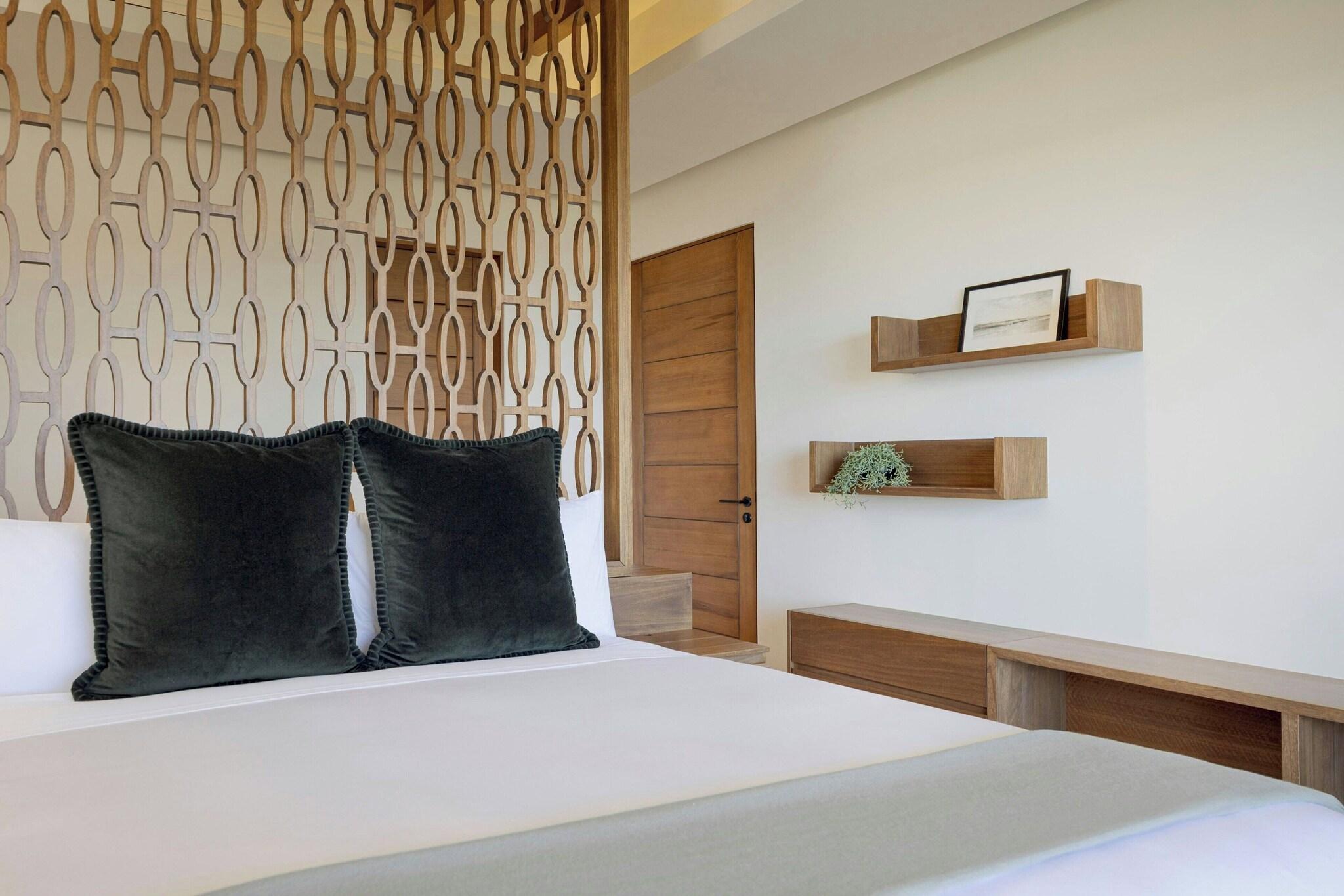 Room with Private Pool Ocean View