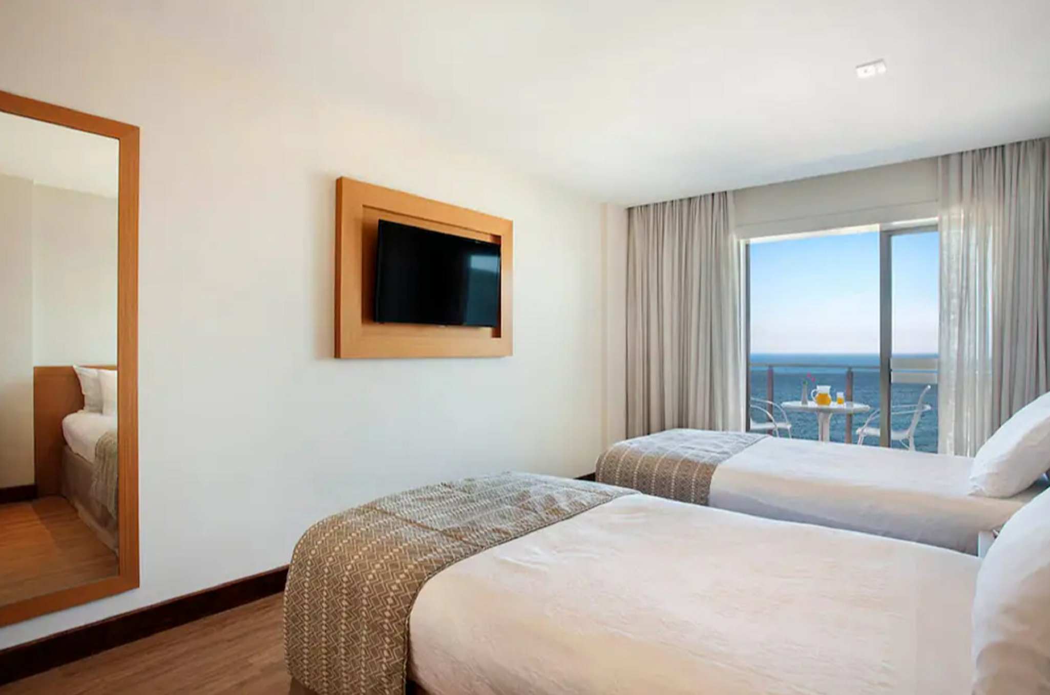 Triple Executive Superior