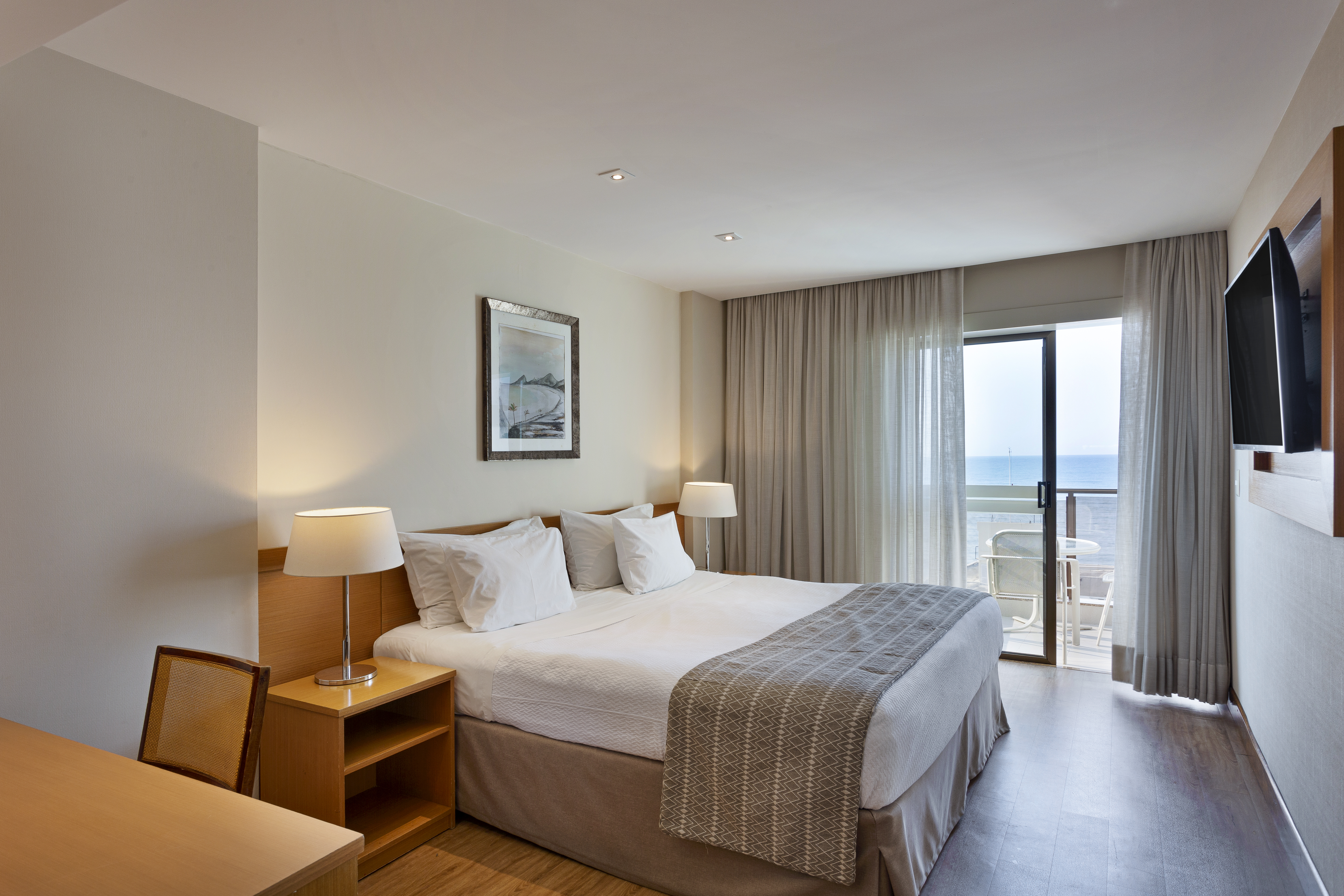 Single Executive Superior