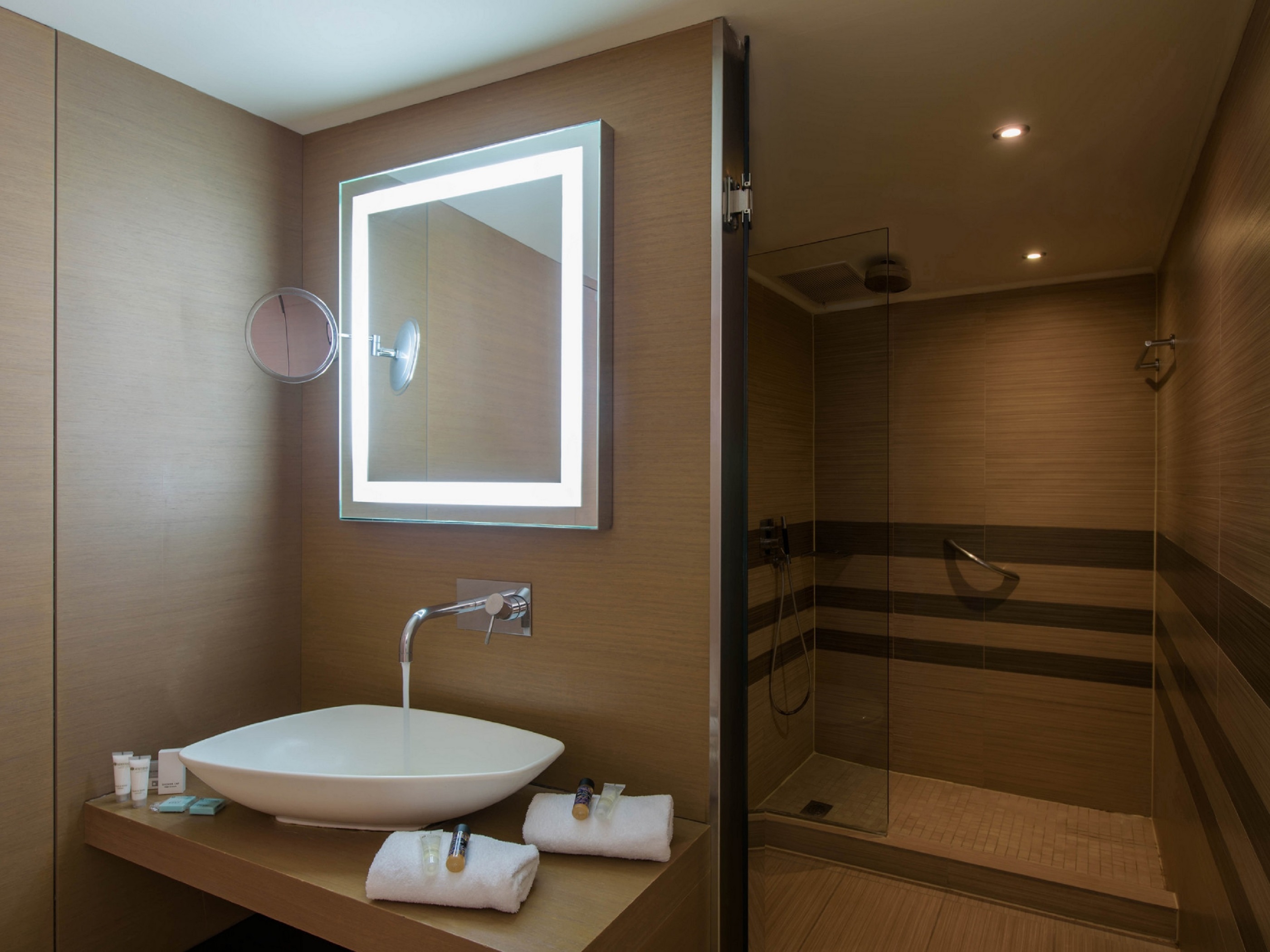 Double or Twin Deluxe