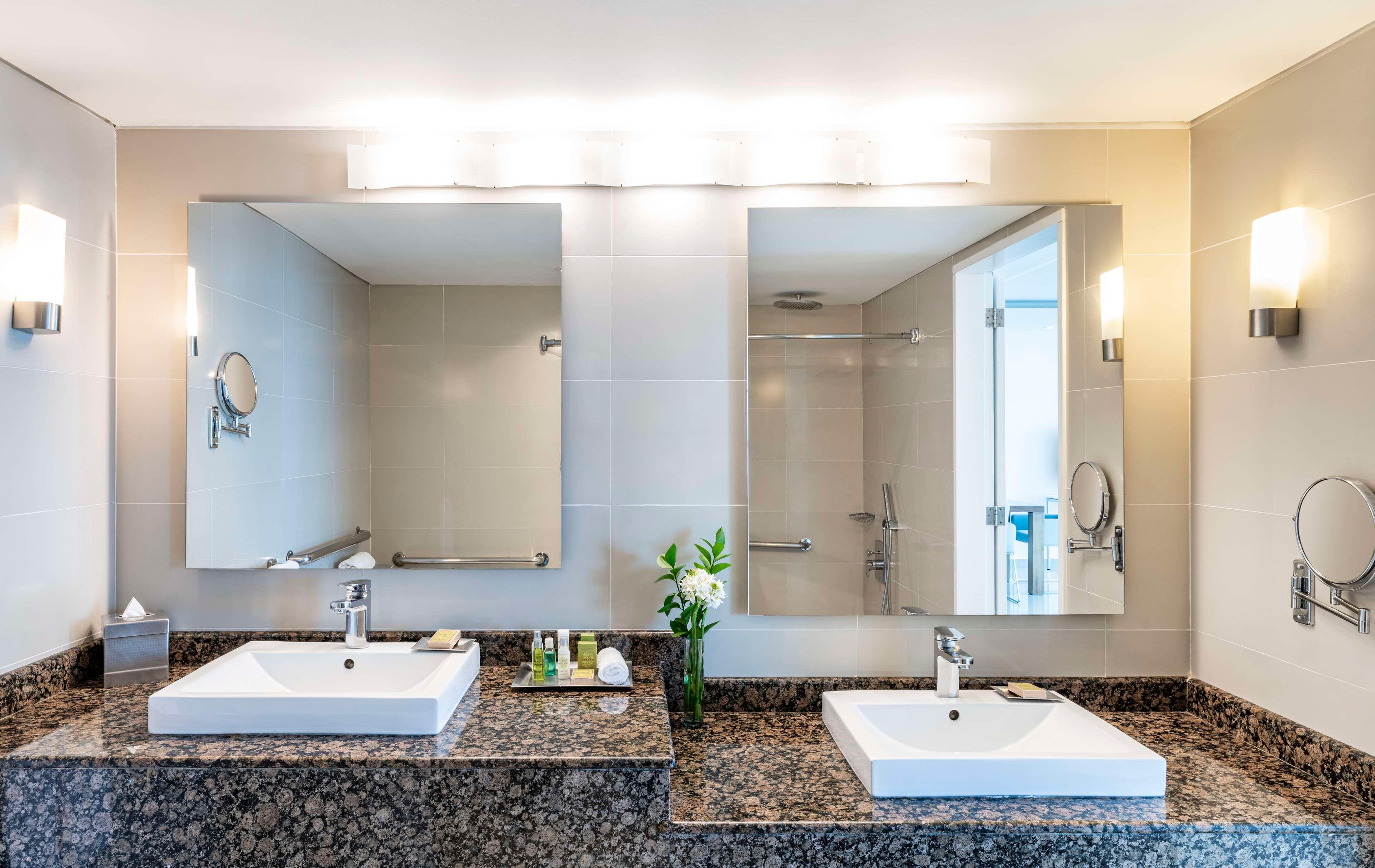 Room Accessible with Views