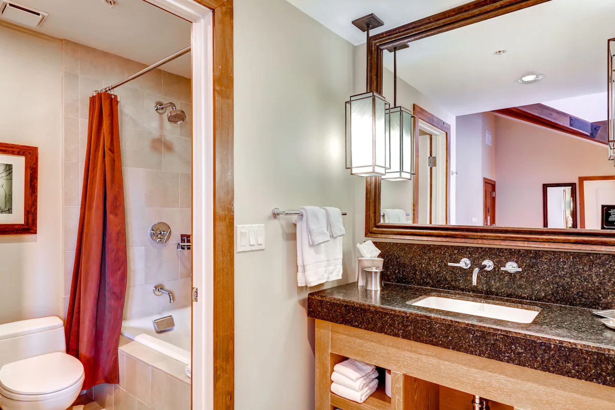 Double Deluxe Two Queen Beds