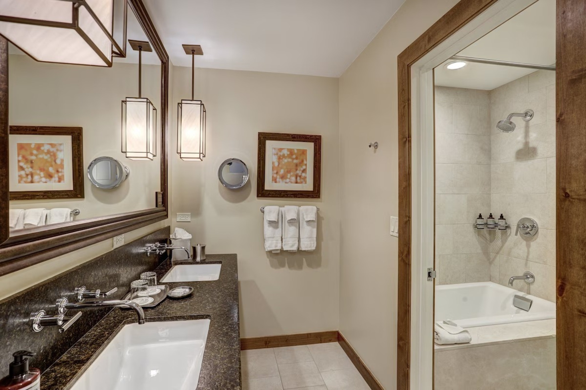 Double Superior Queen Bed