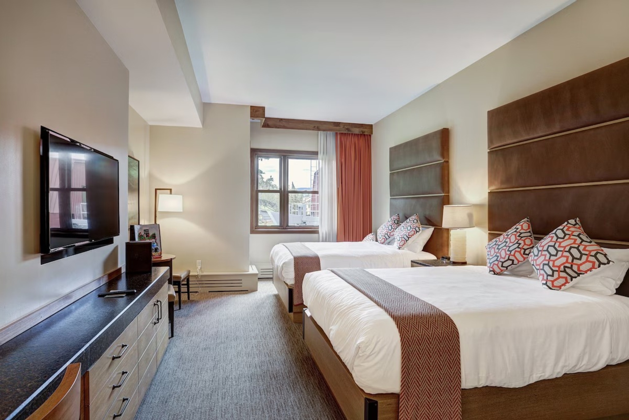 Double Superior Queen Bed