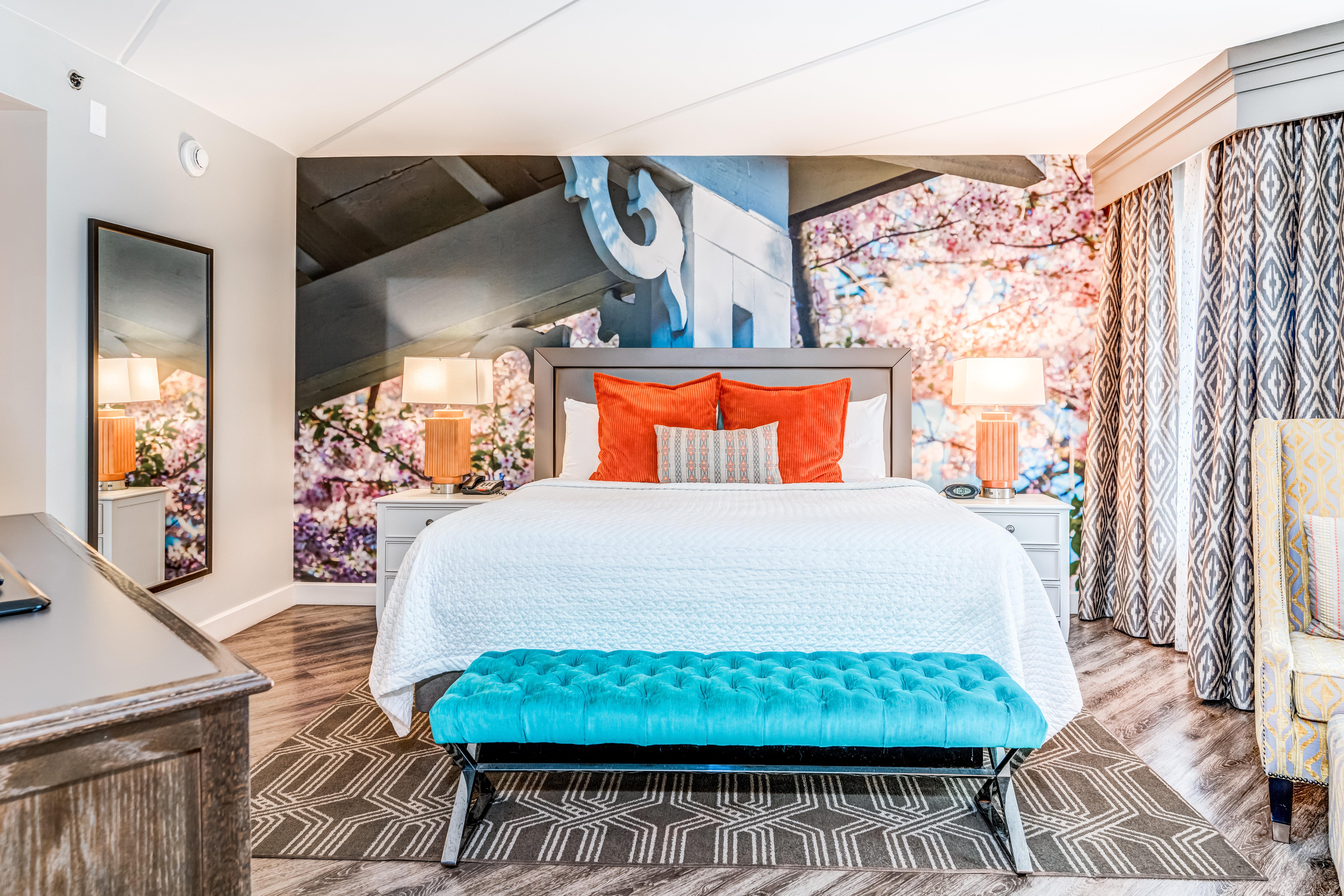 Suite Accessible King Size Bed