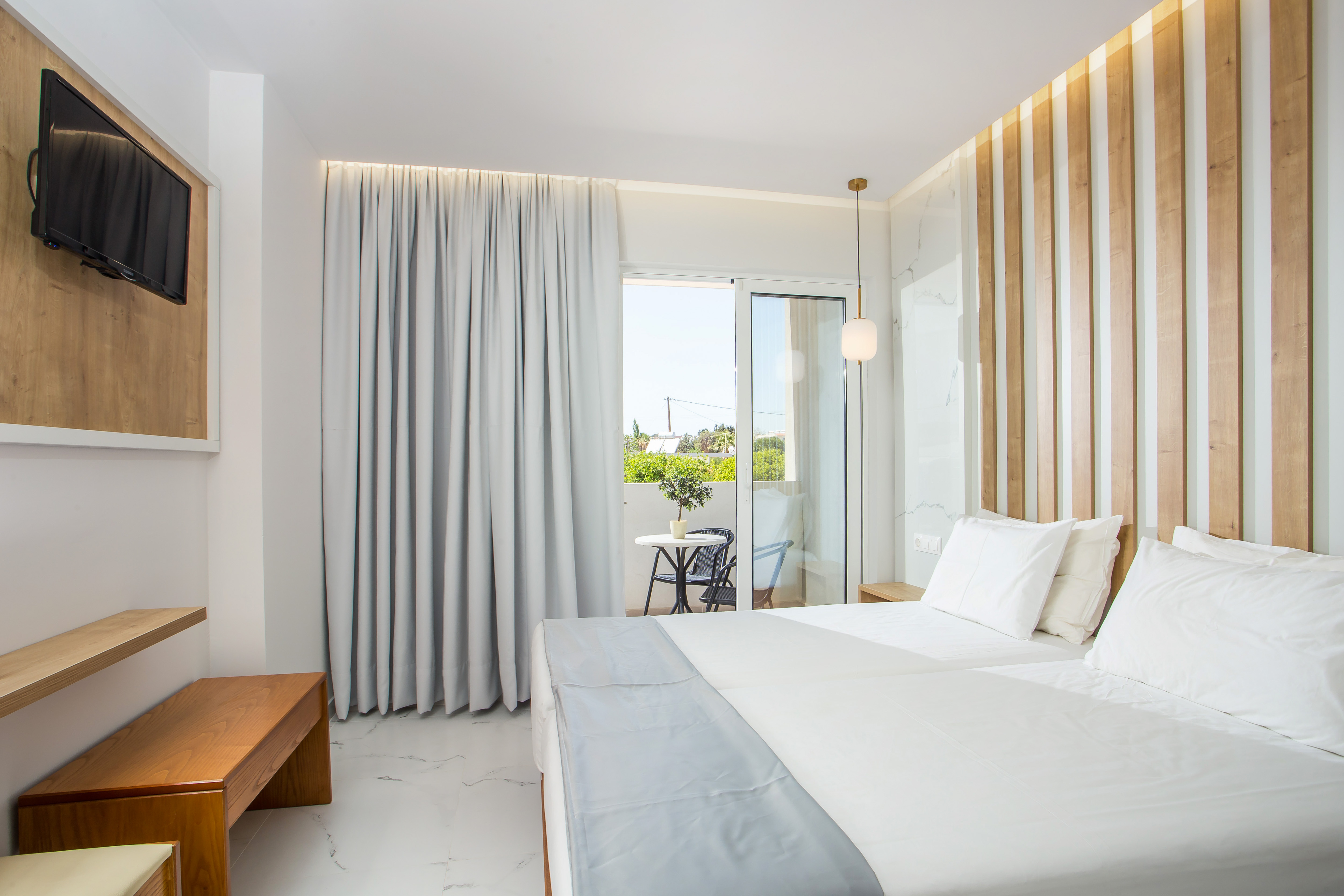 Double or Twin Standard