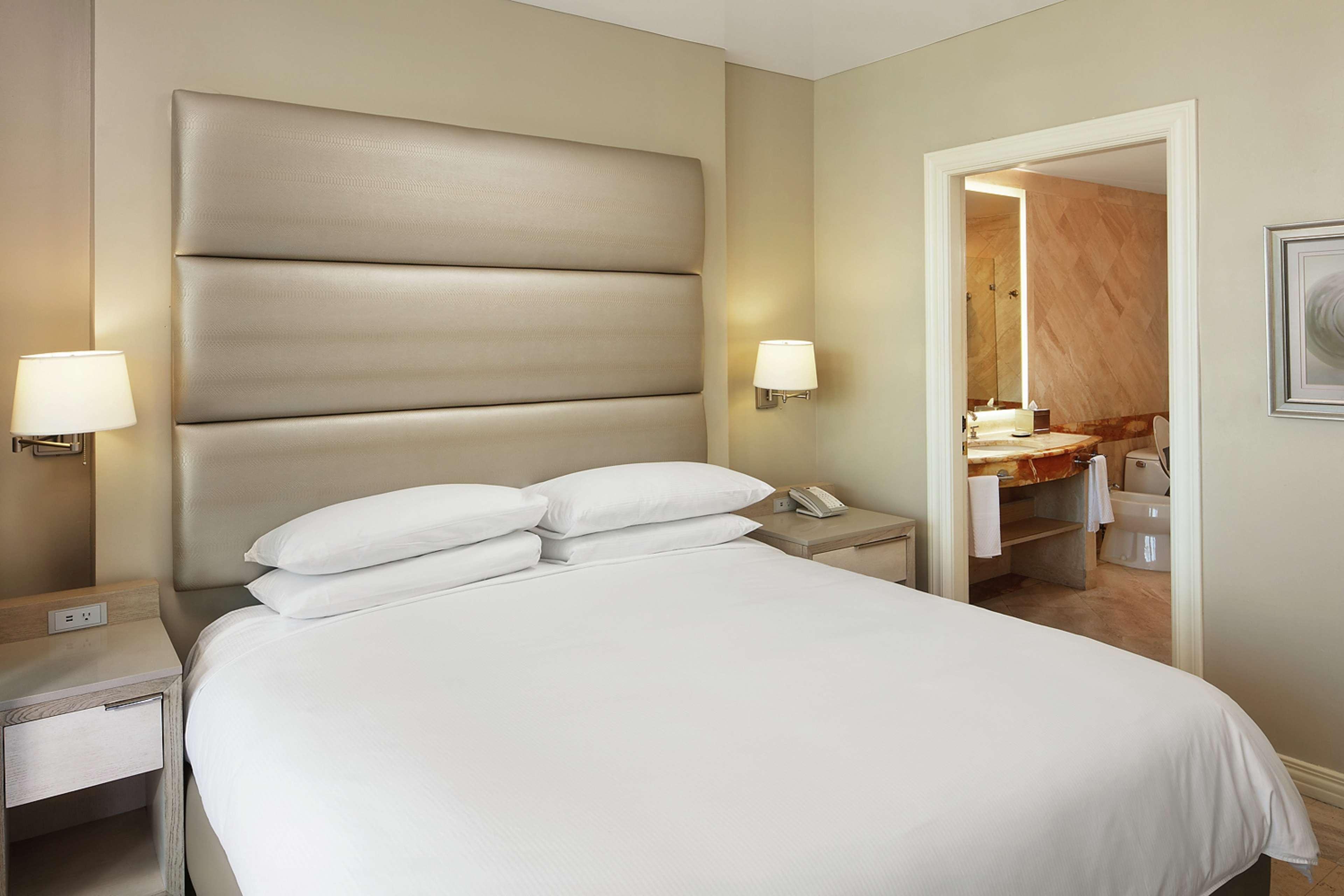 Double City View King Bed