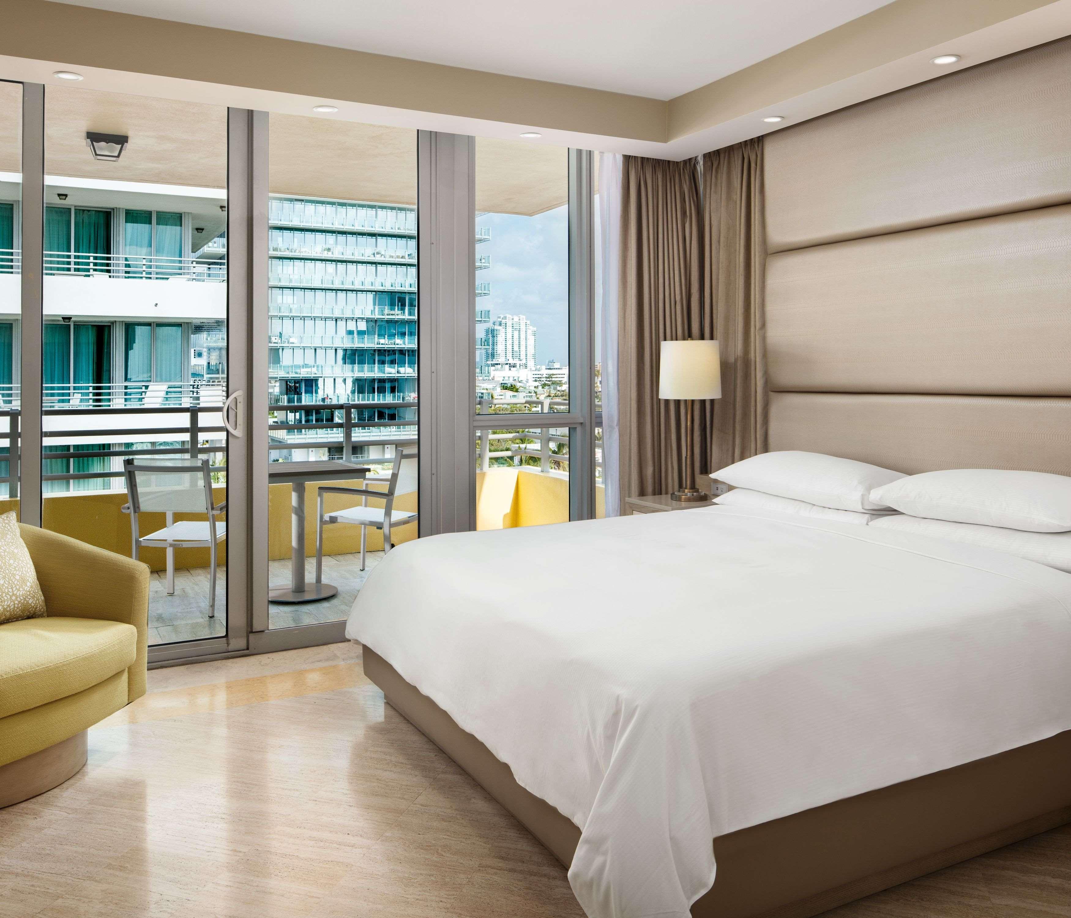 Studio Deluxe King Bed