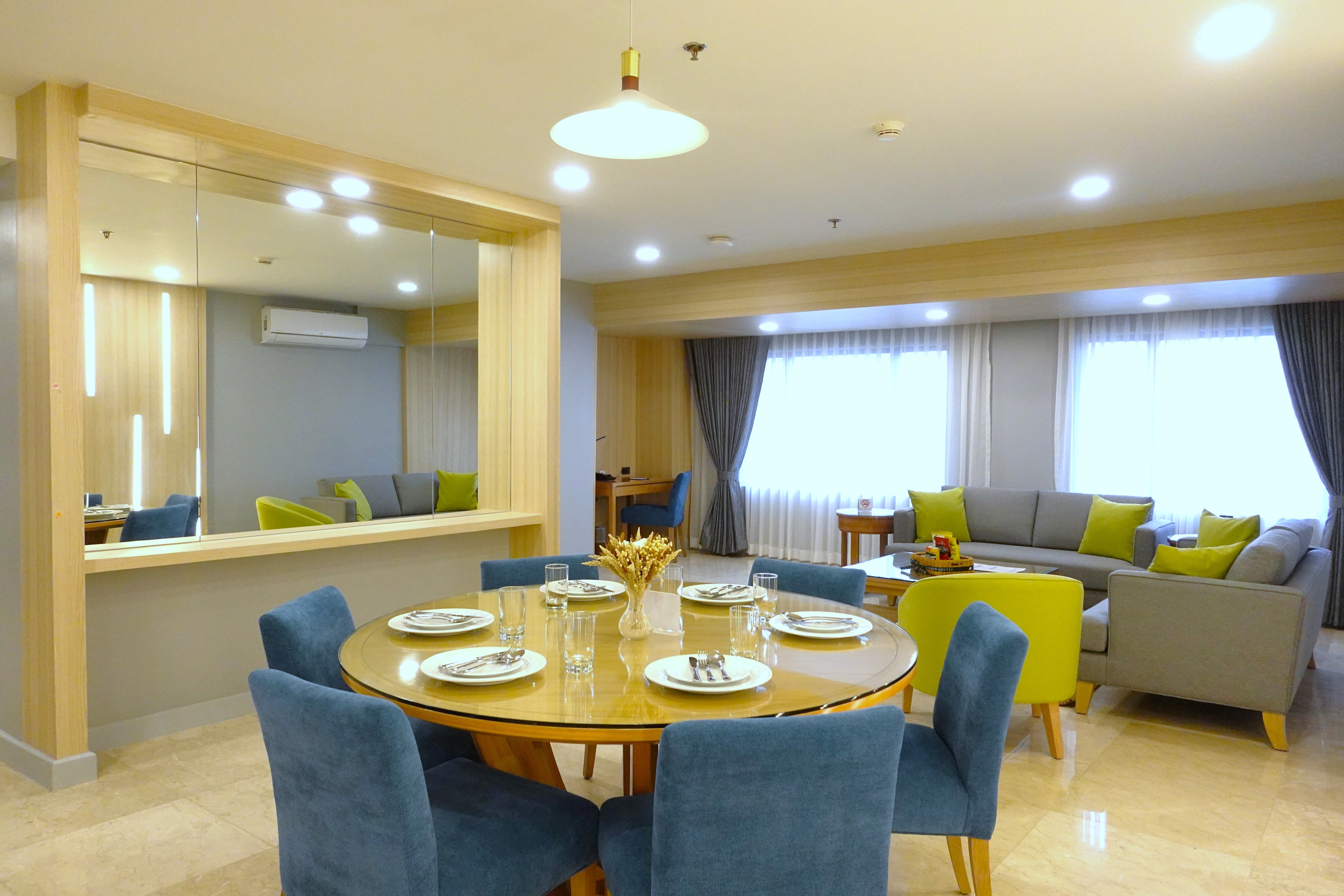 Suite Three Bedrooms Two Bathrooms