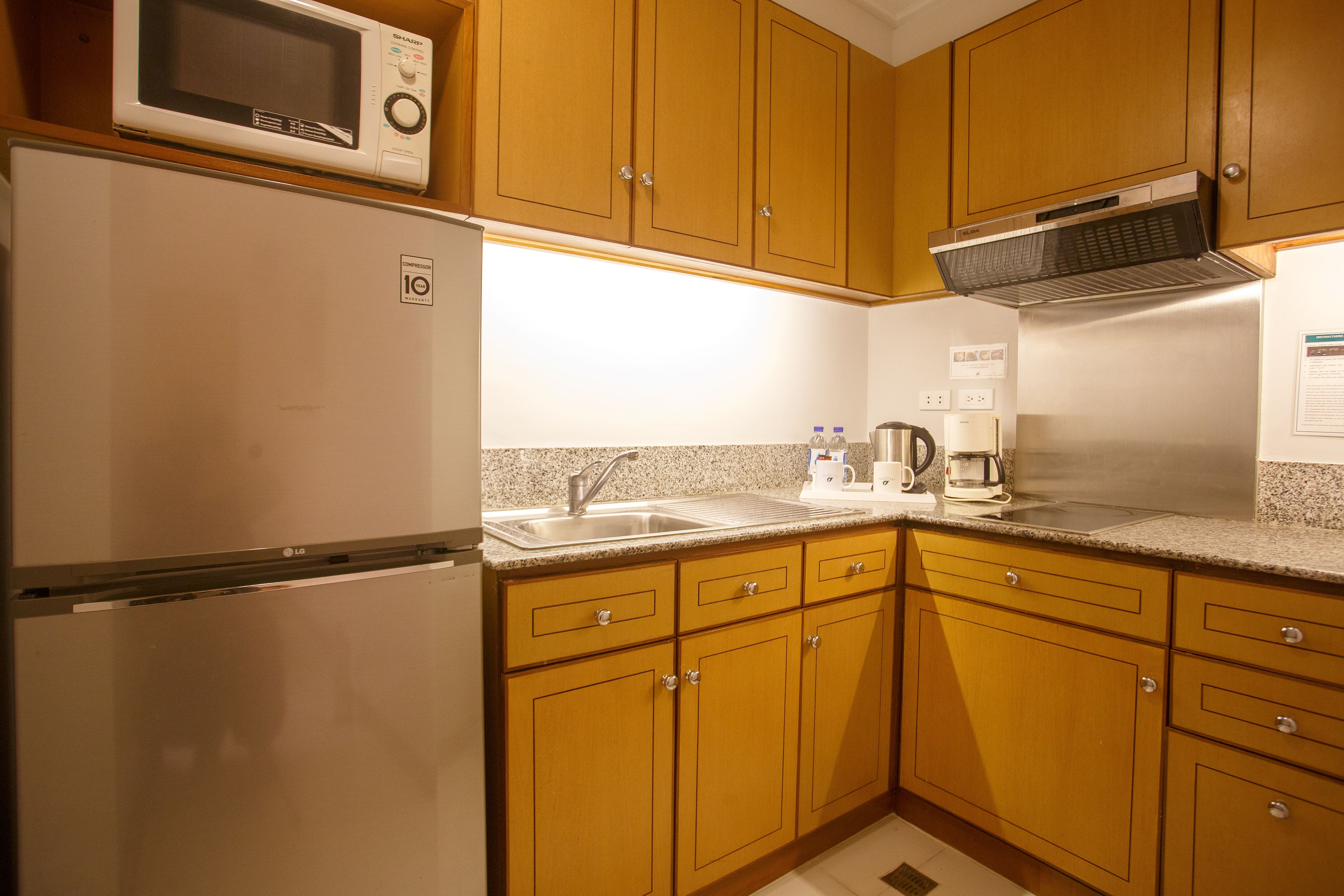 Double or Twin Deluxe with Kitchenette