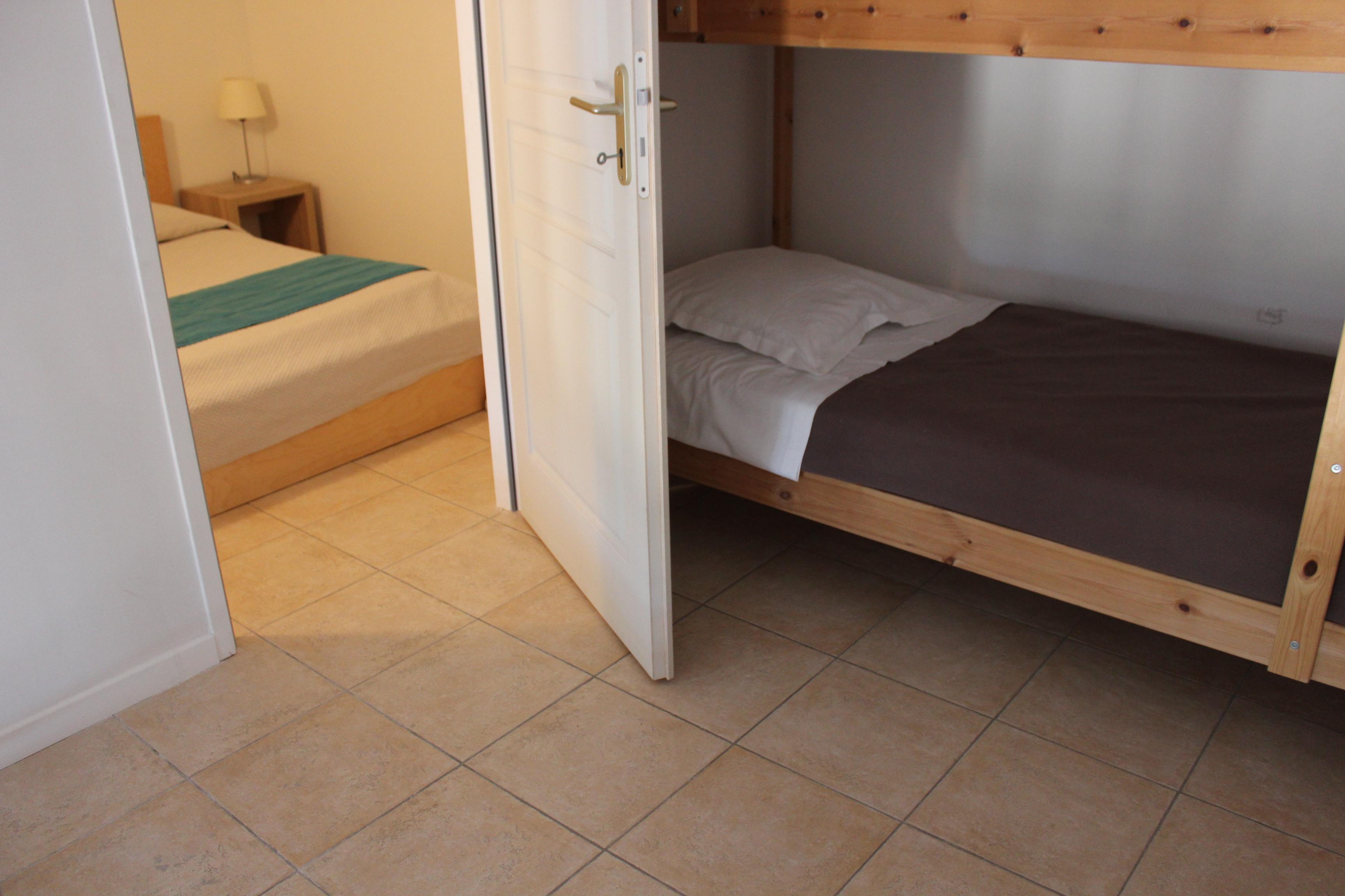 Apartment Capacity 6