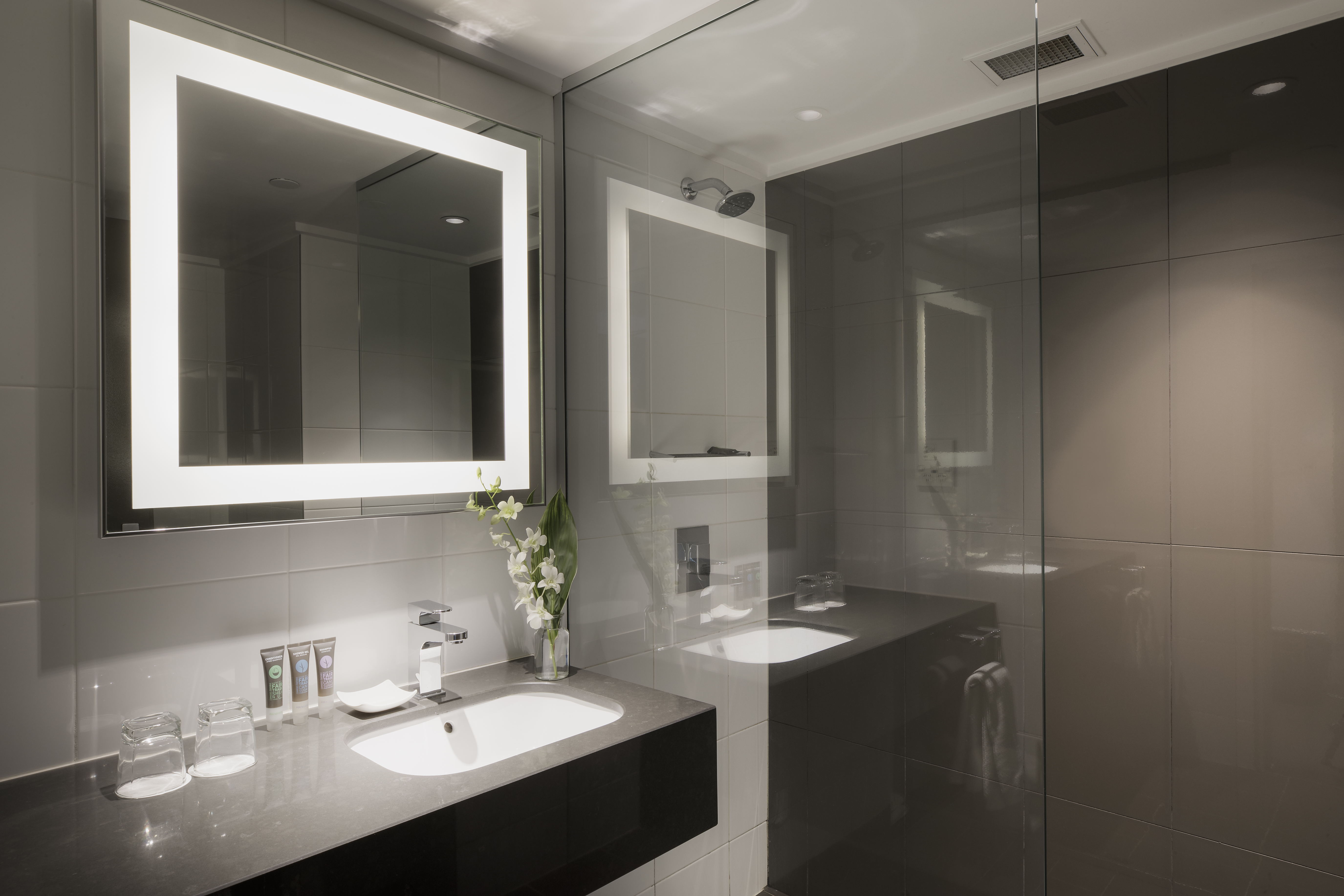 Junior Suite King Size Bed