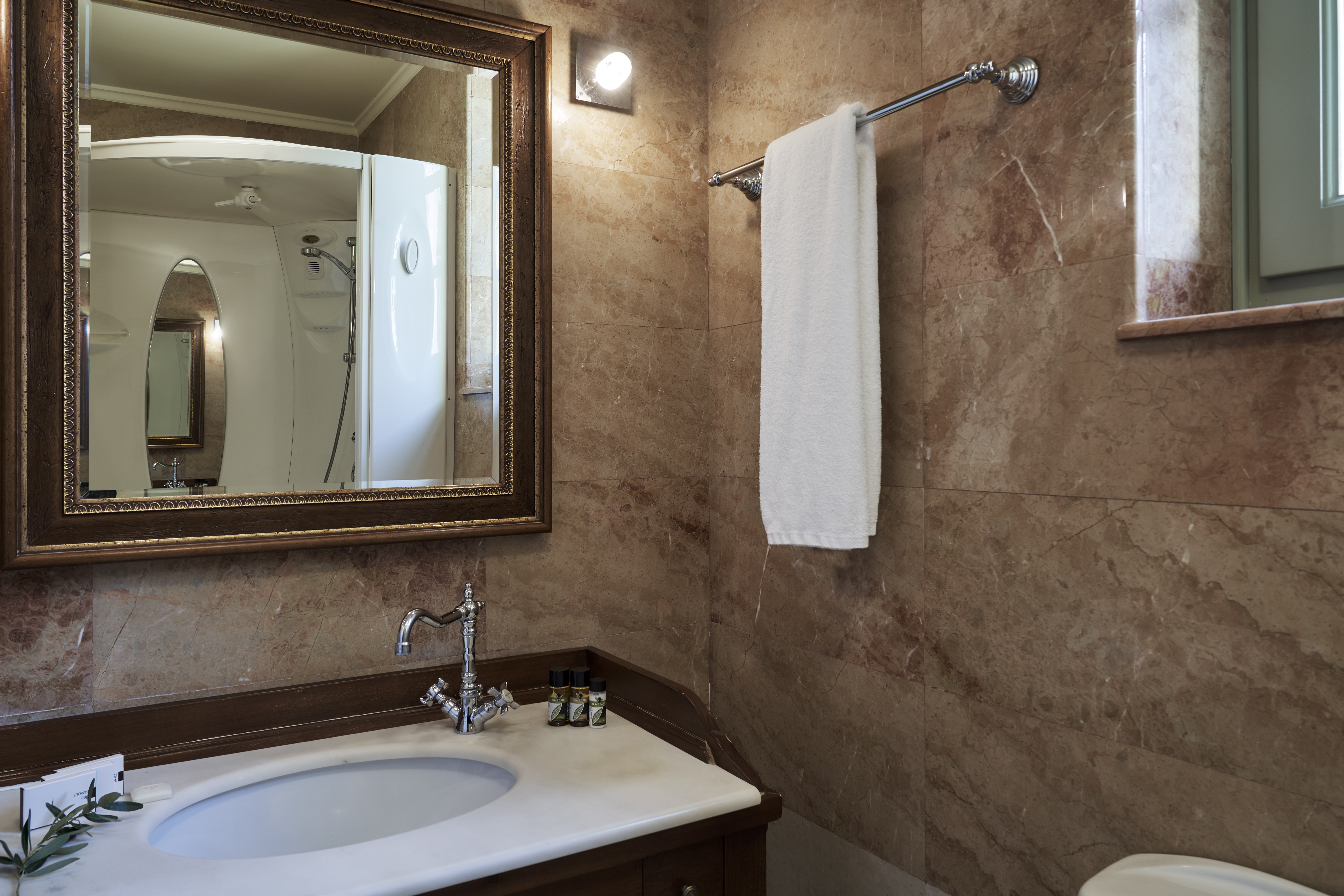 Double or Twin Deluxe