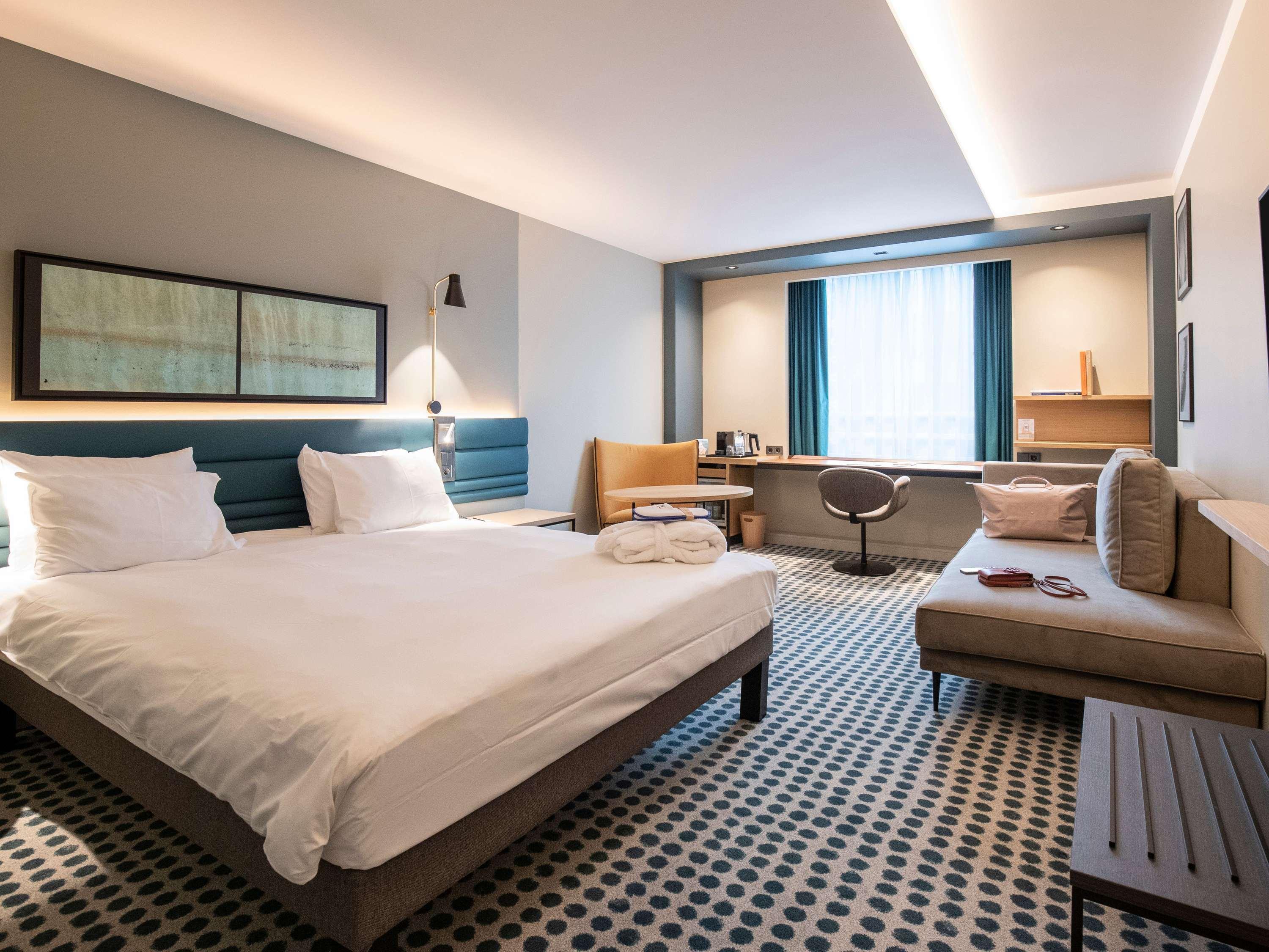 Double Executive King Bed