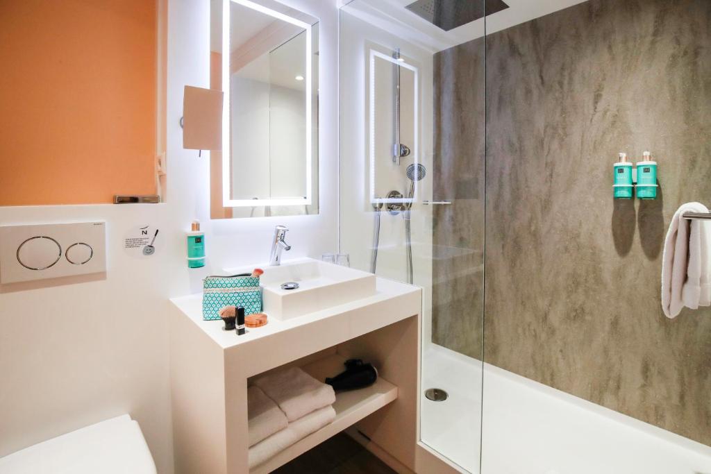 Double Executive King Bed